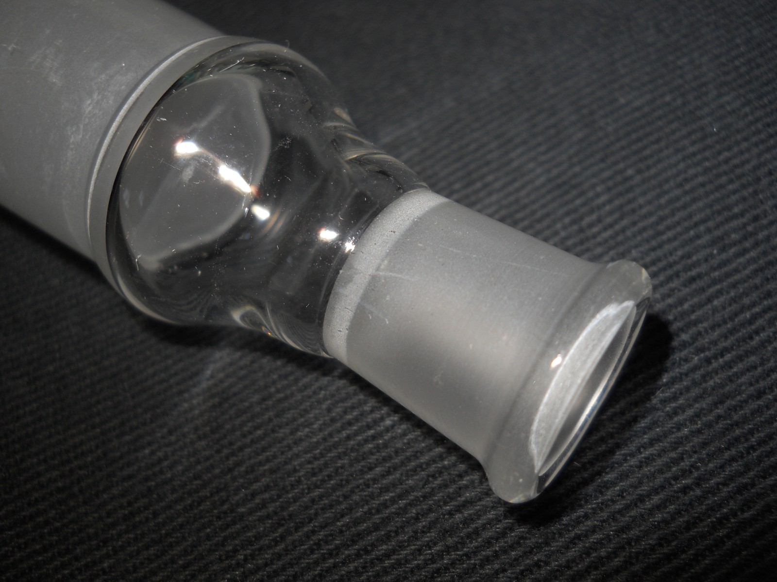 Unbranded Glass 24/40 Outer to 14/20 Outer Joint Straight Connecting Adapter