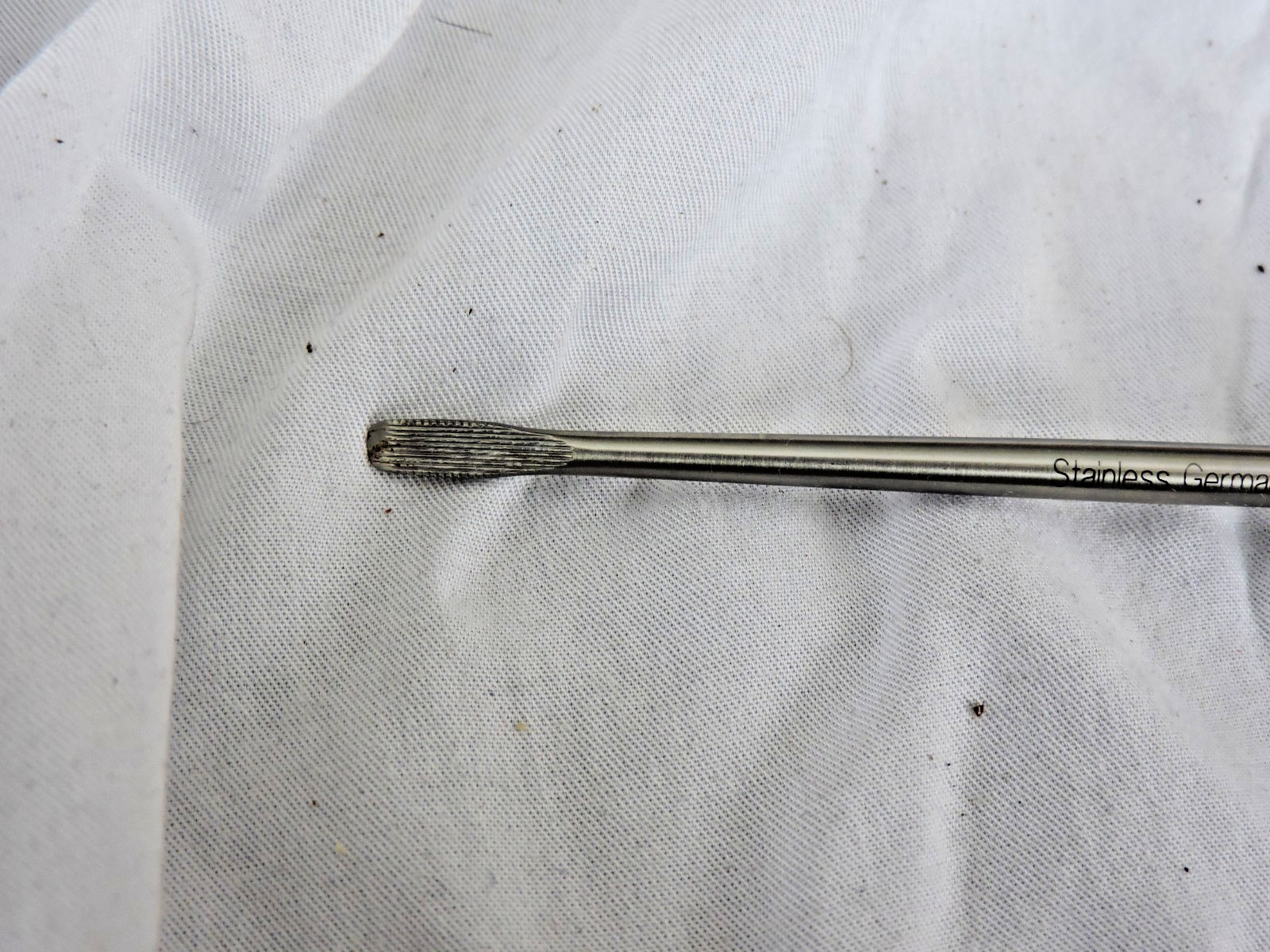 EAZ OUT Elevator/Luxator: Tooth, Root Extraction, Luxator Straight -4.5 mm