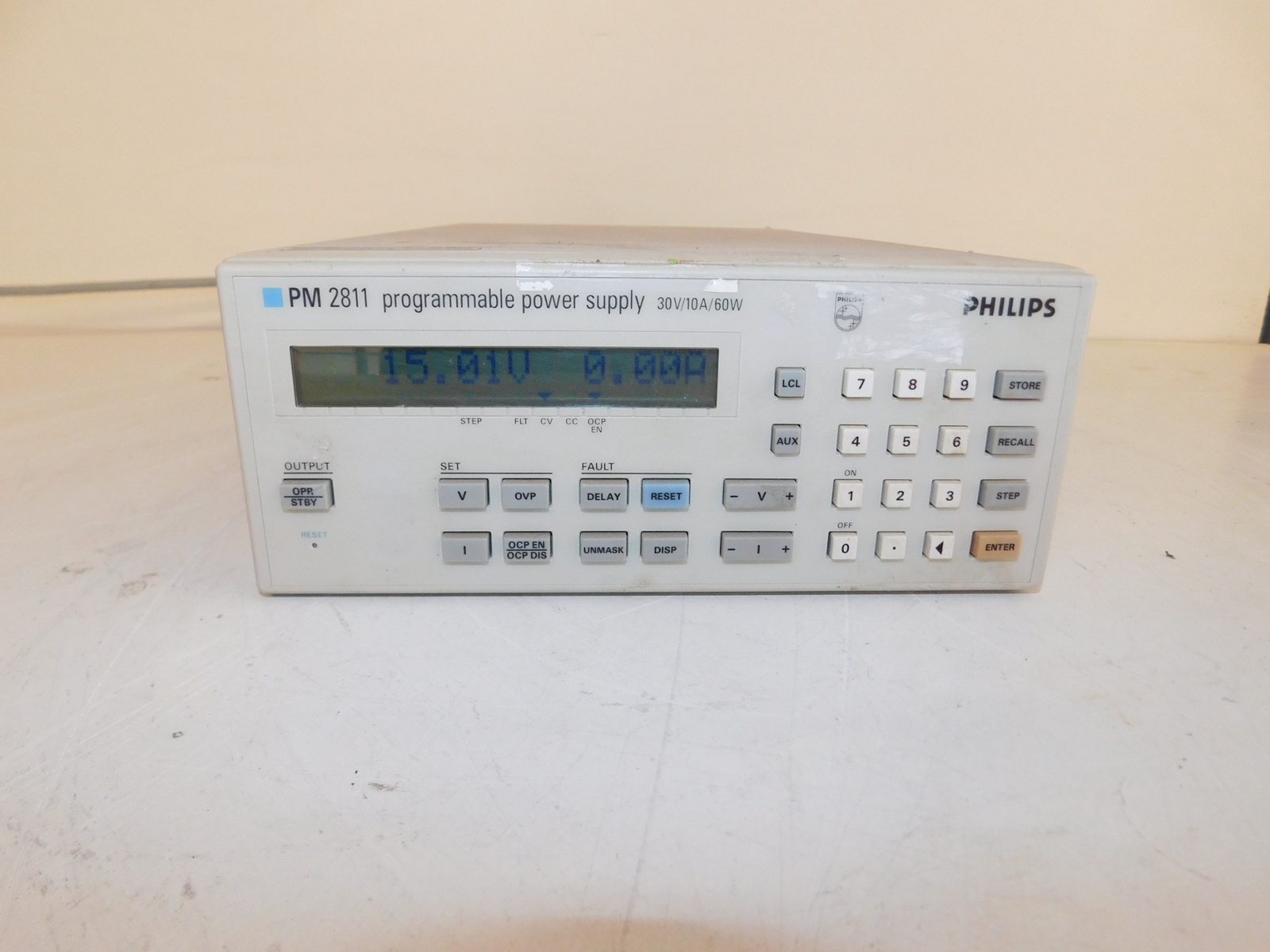 PHILIPS PM 2811 PROGRAMMABLE POWER SUPPLY 30V/10A/60W (LWP58)