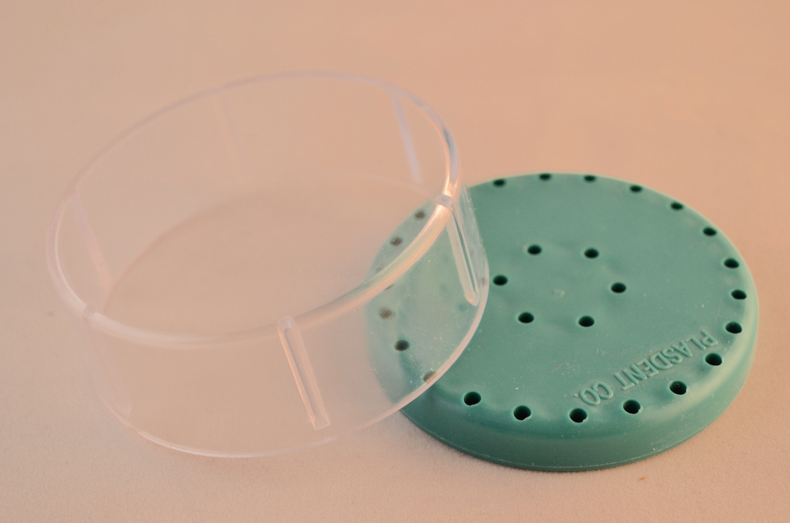 Complete Magnetic Round Dental Lab Bur Block Holder Station Holds 28 Burs – Teal