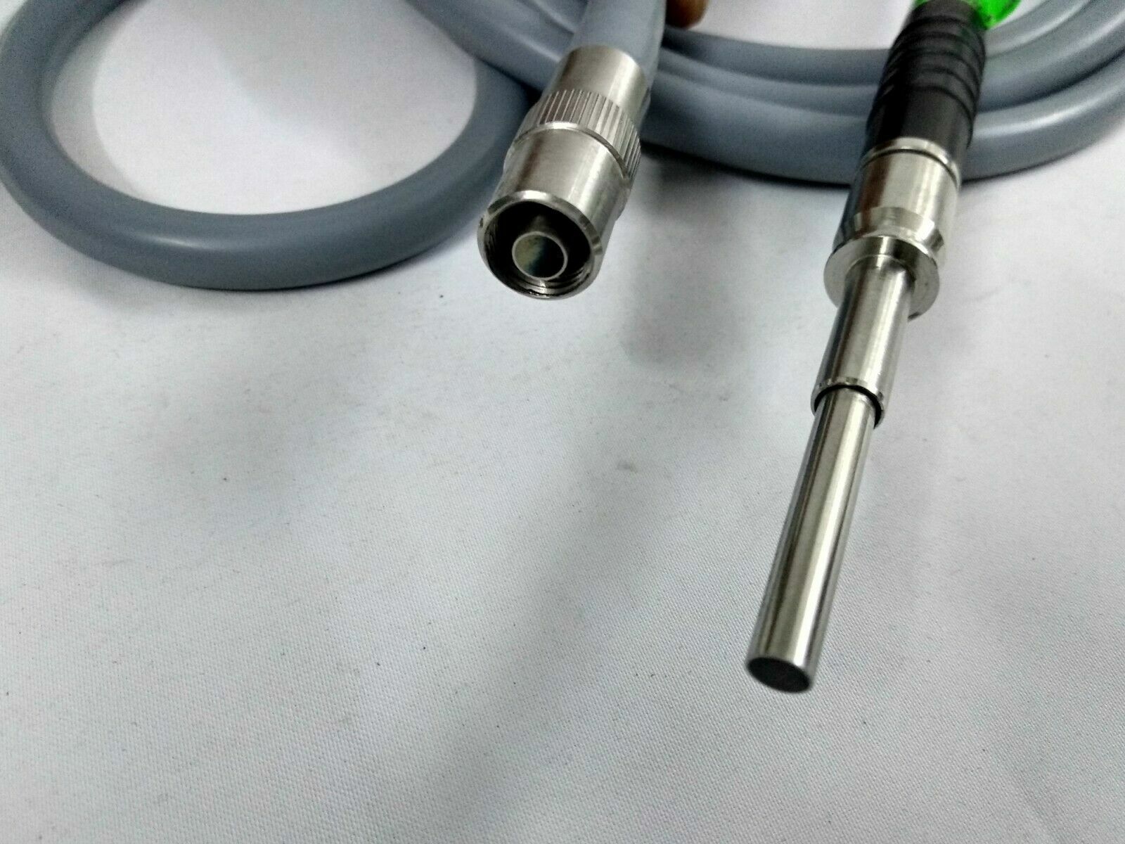 Fiber Optical Light Source Endoscope CE Cable Storz Compatible 4.5mm x 2.3 Meter