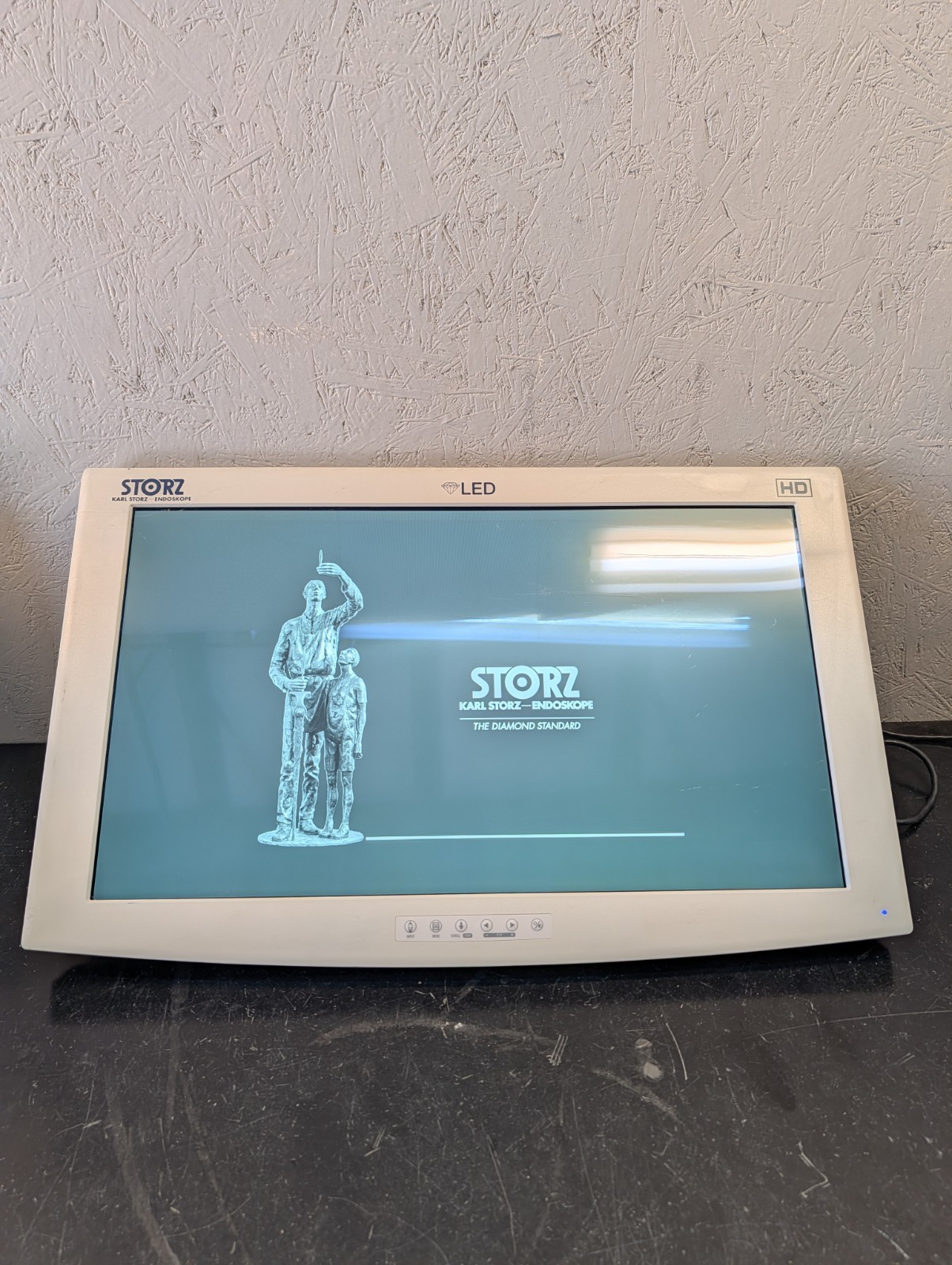 Karl Storz 9426L Radiance 26 inch G2 HB Monitor SC-WU26-A1511 HD LED & Adapter