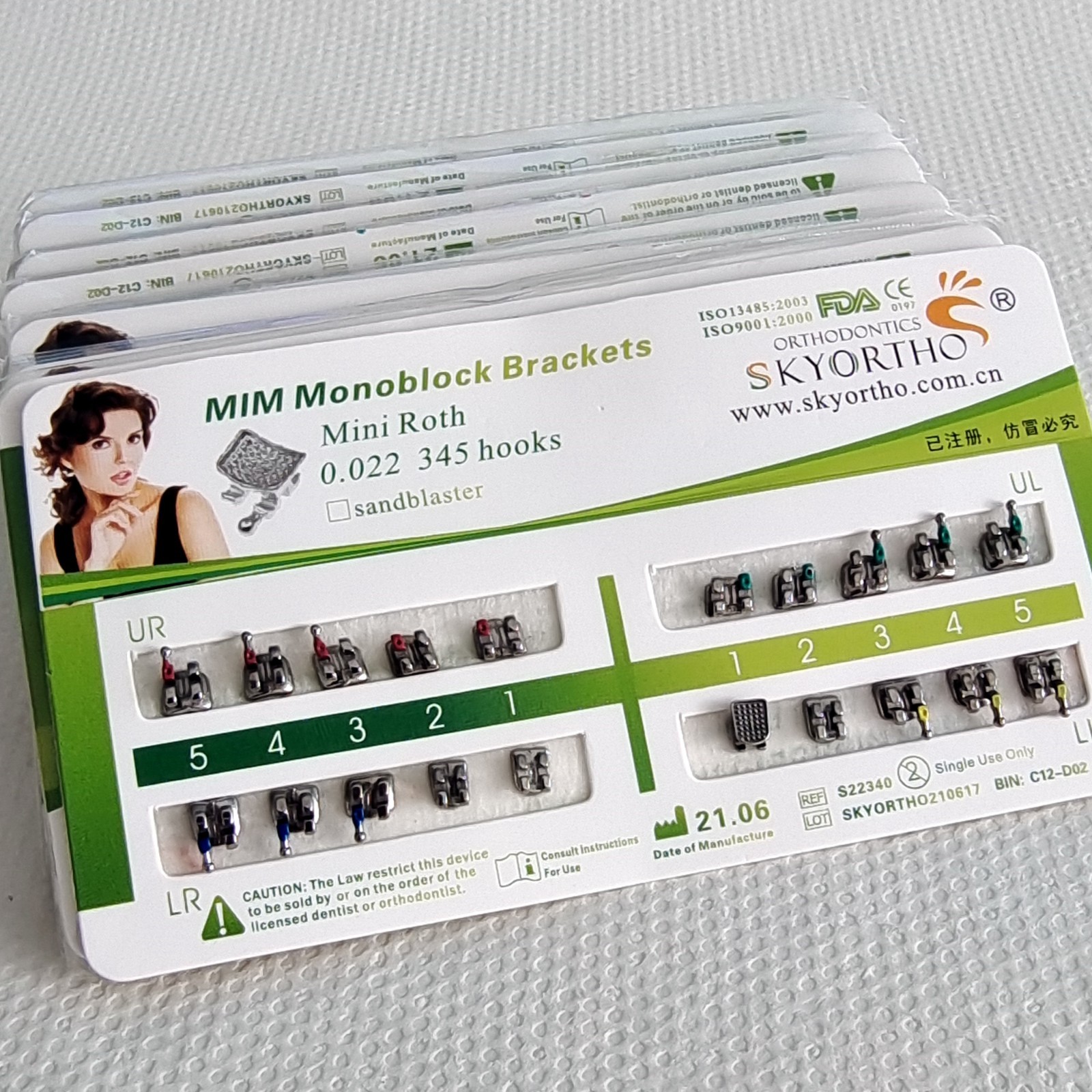 Dental Orthodontic MIM Monoblock Brackets Braces Mini Roth/MBT Hooks 345