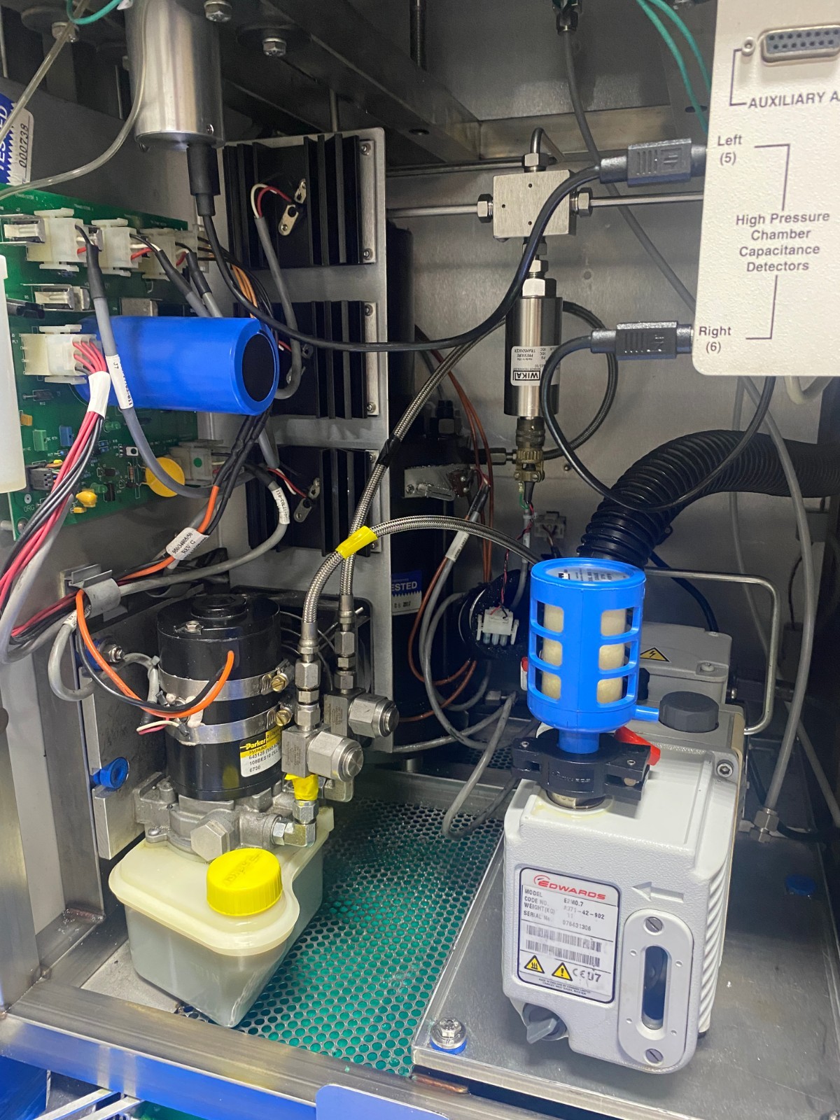 Micromeritics AutoPore IV 9520 Mercury Porosimeter 16,026 Chamber Cycles