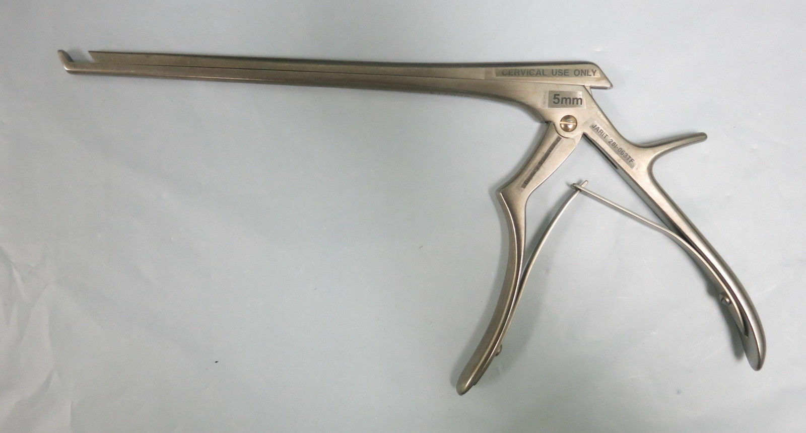 Jarit 281-063TF Micro Kerrison Rongeur, 40° Forward Angle, 8″, 5mm Bite
