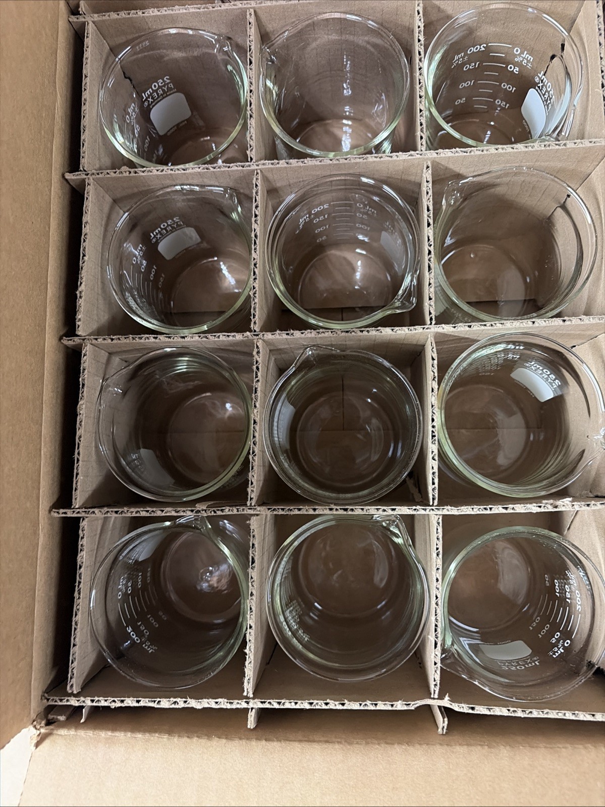 Corning Pyrex Griffin Beaker 1000-250 Graduated 250ml 12-Pack