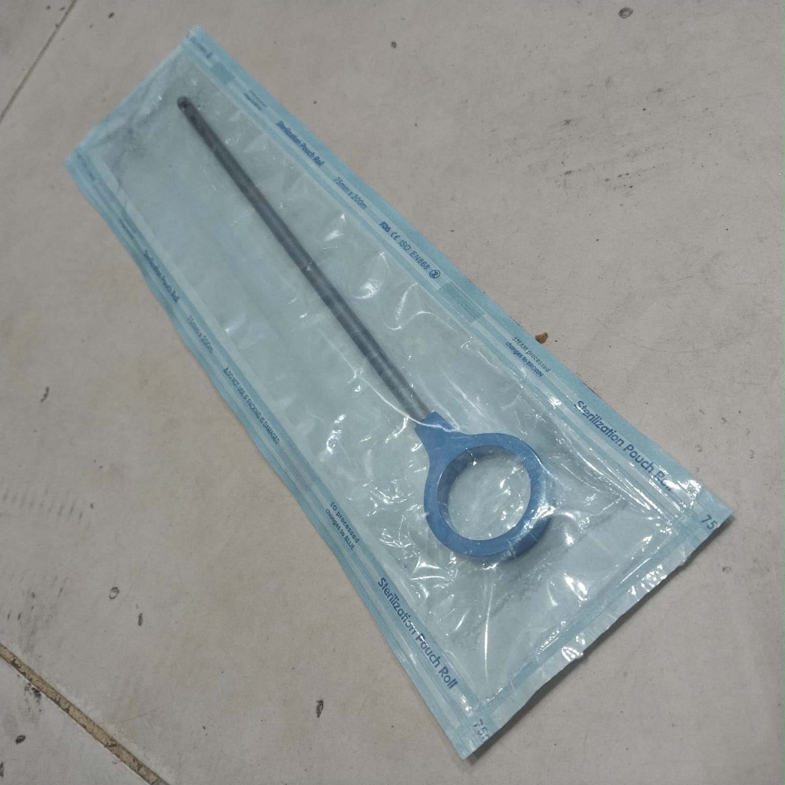Arthrex AR-1305 Single Hole Knot Pusher With Closed End & Thumb Ring 8.25″