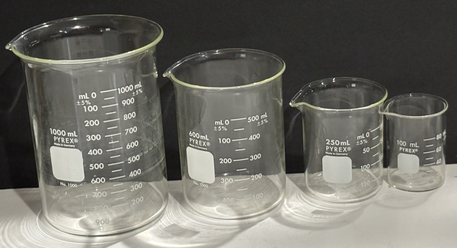 PYREX Glass Beakers Laboratory Science Equipment 1000 ml-600 ml-250 & 100