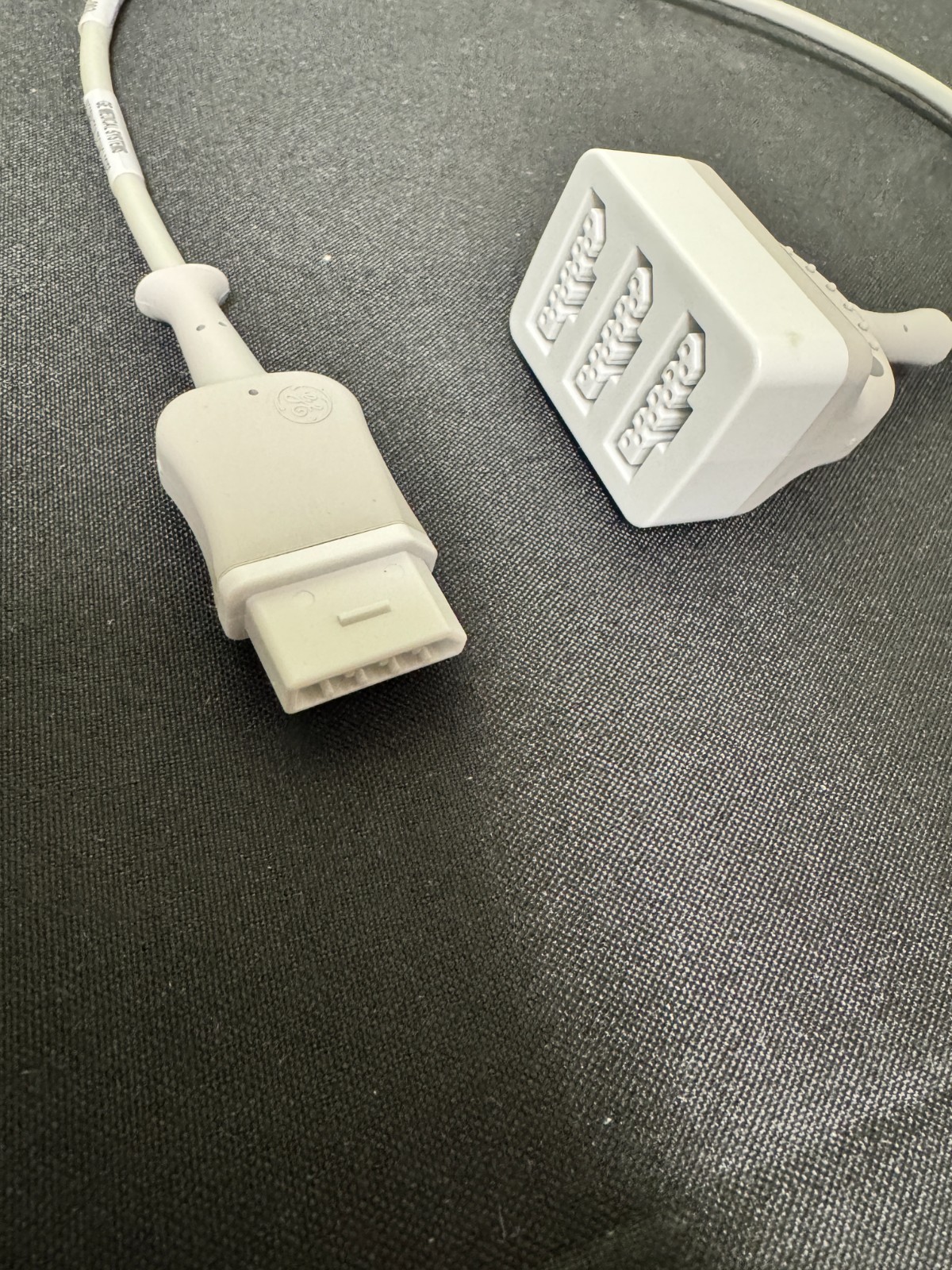GE MEDICAL REF 2024565-002, Defib Sync Cable DS1 3-Way Splitter NEW in Packaging