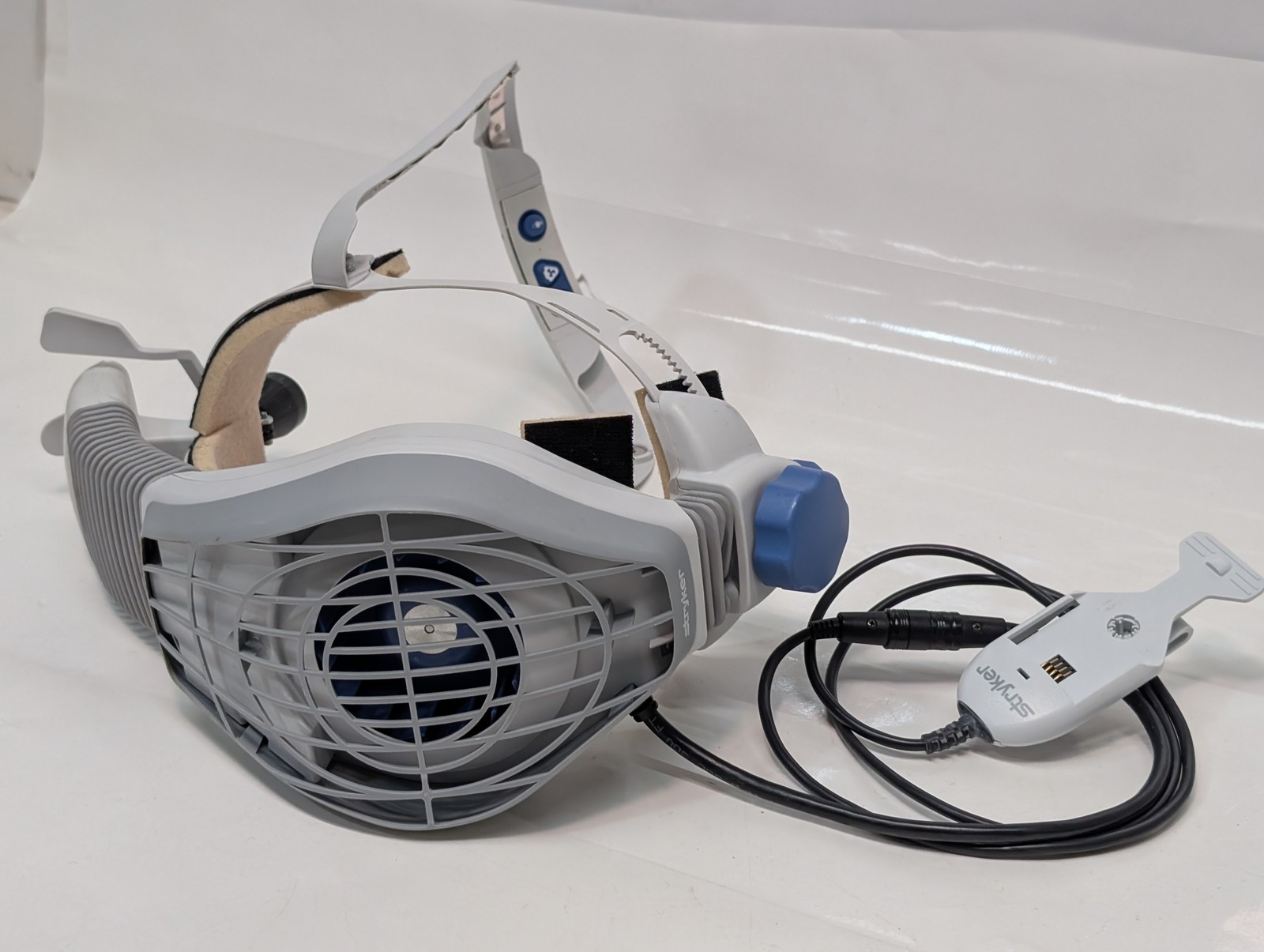 Stryker Flyte 0408-645-000 Helmet w Battery Headlight as shown, priced by helmet