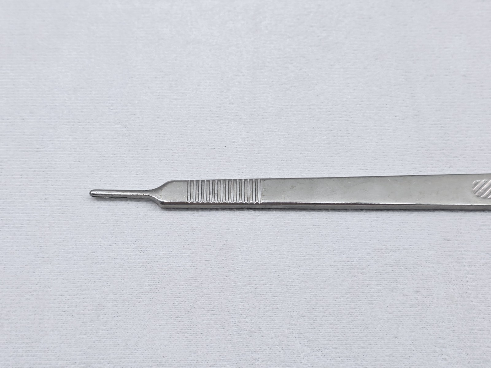 V. Mueller SU1403–002 3L Long Knife / Scalpel / Blade Handle