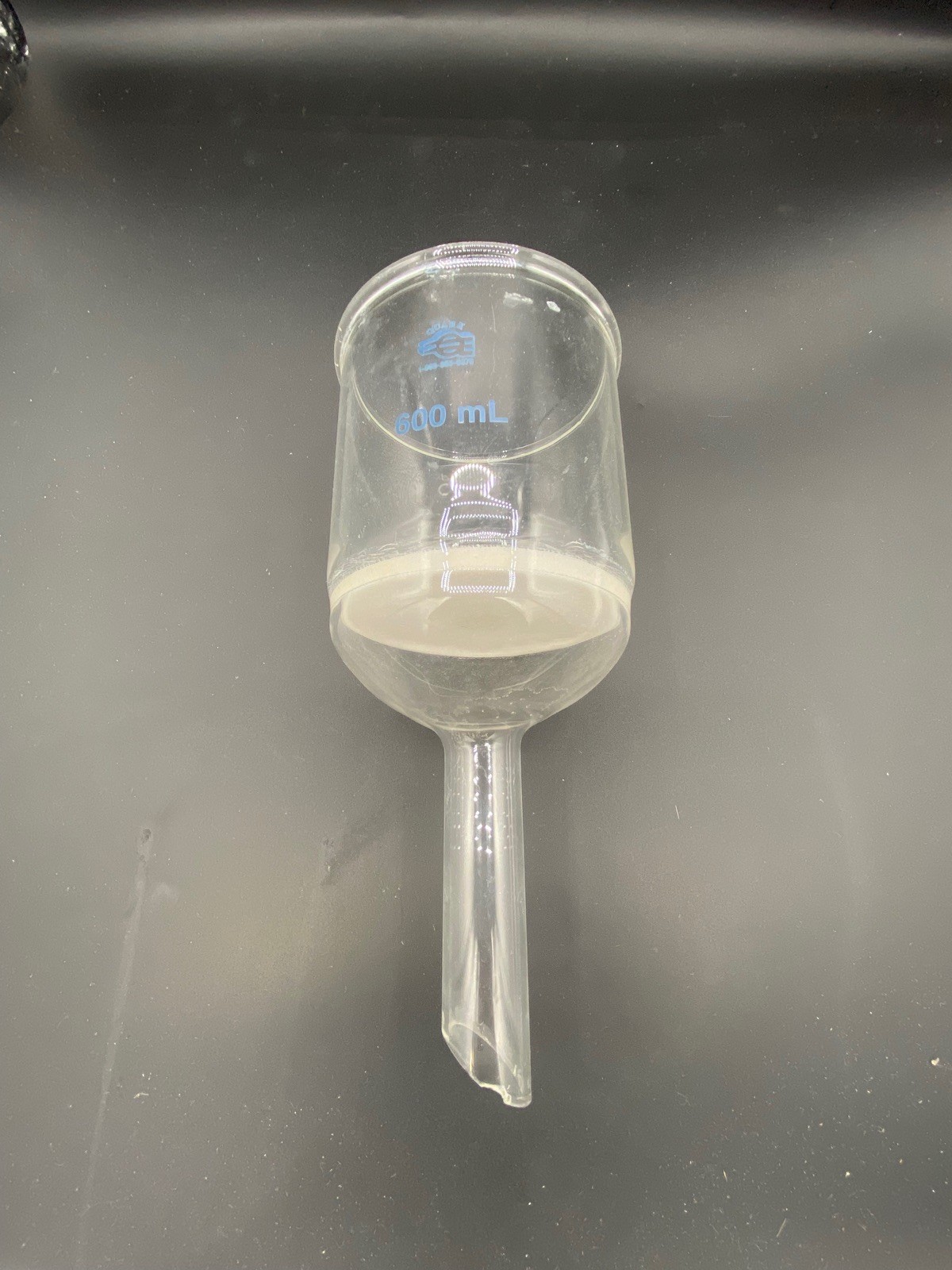 QUARK Glass 600 mL 90mm ⌀ Fine Disc Fritted Buchner Filter Funnel QFN-8-20(1/cs)
