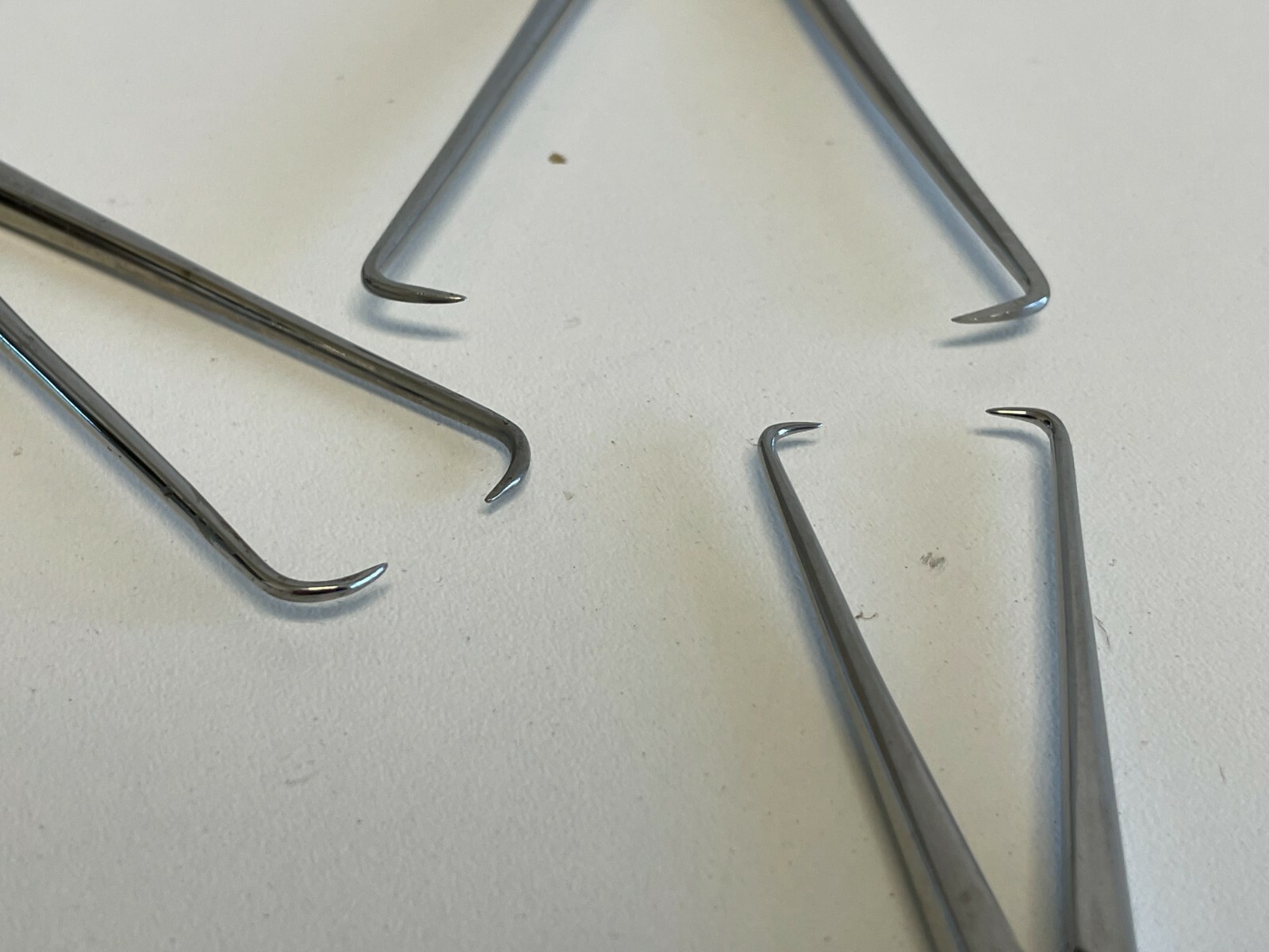 AA7: Lot of 13 Surgical Unbranded Instruments – See pics