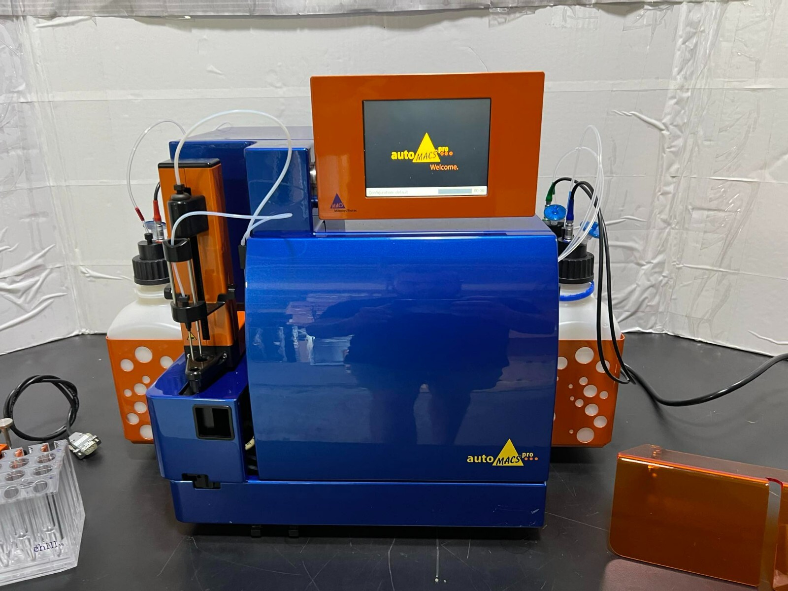 Miltenyi Biotec autoMACS Pro Separator MACS 130-092-545 w/MiniSampler Automated