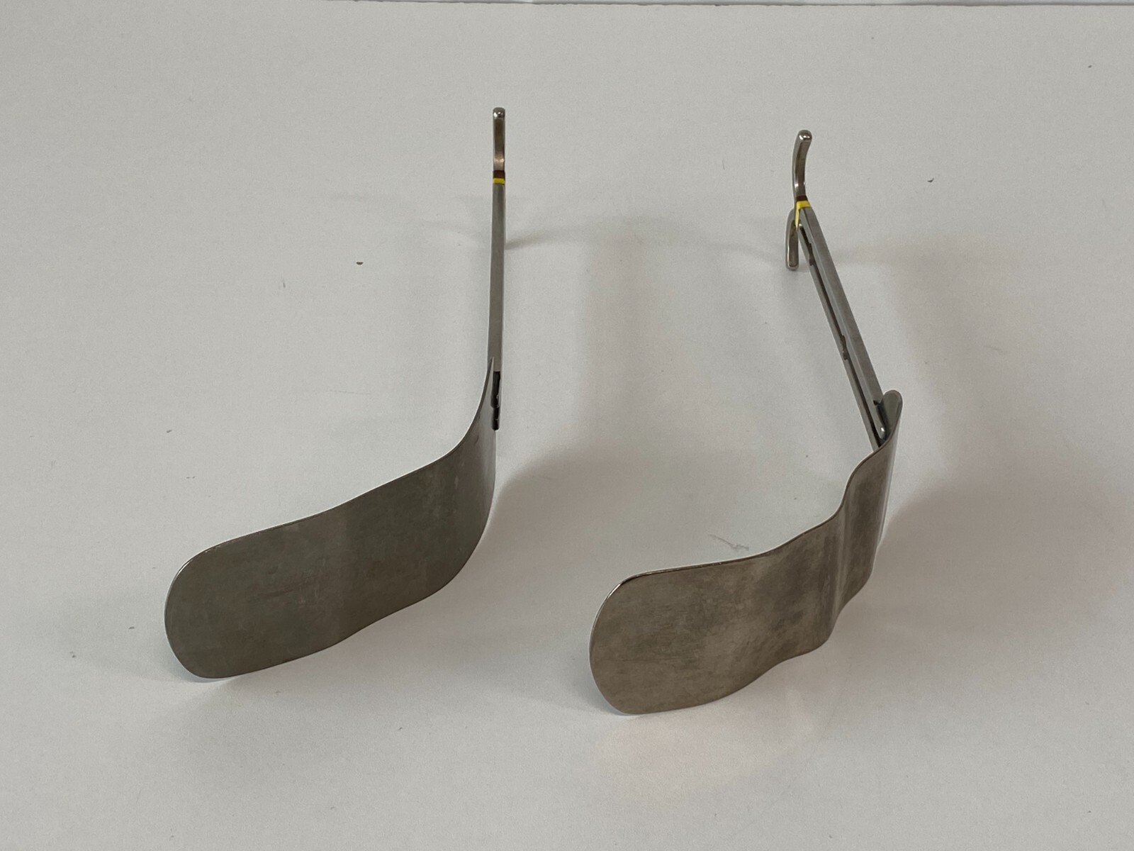 L26: Lot of 2 Grieshaber 2-693-795 Balfour Retractor