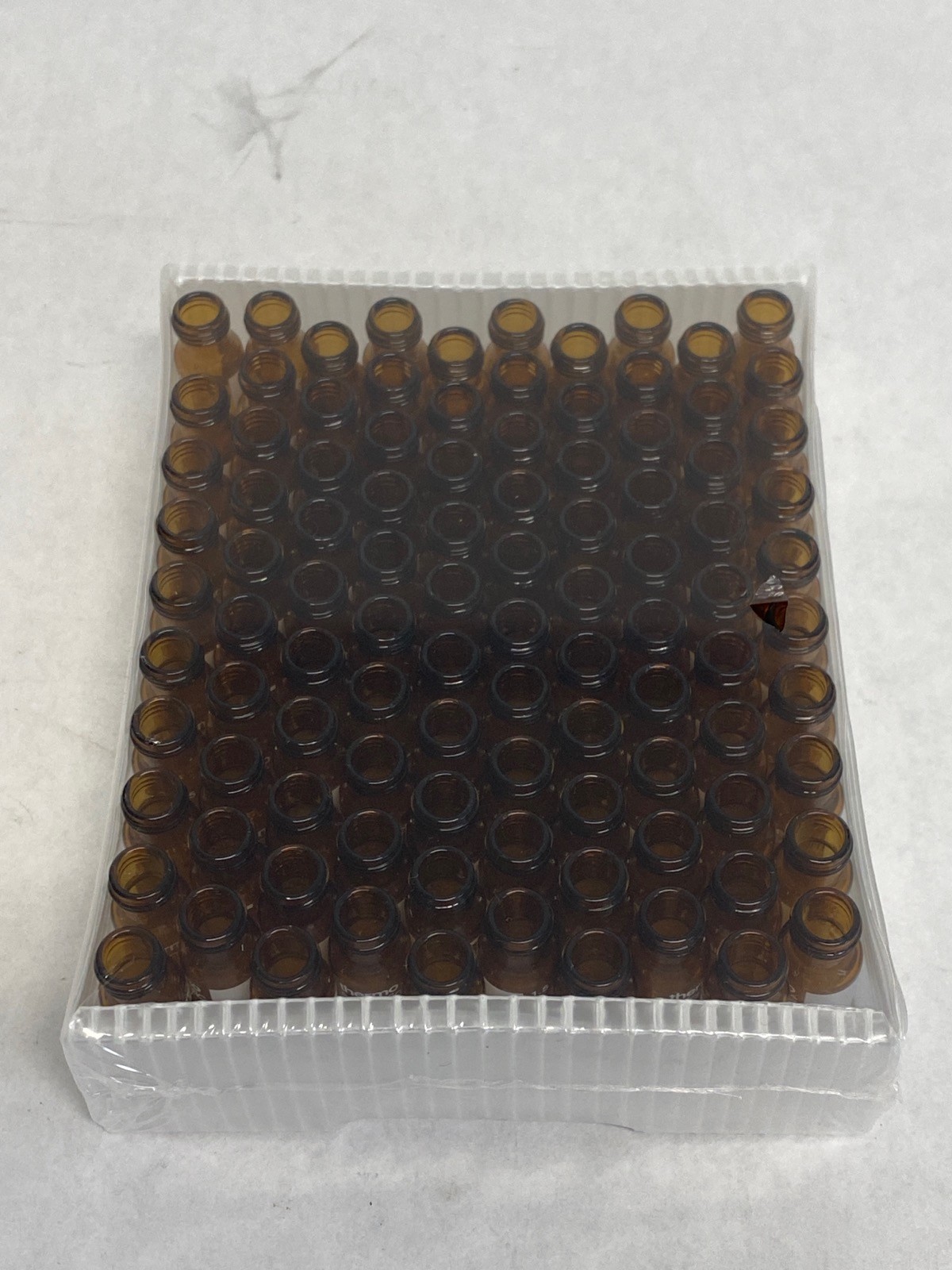 (100/Pk) THERMO SureSTART 2mL Amber Vials 9mm Short Thread ID Patch CHSV9-20P