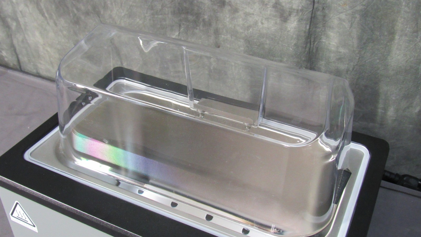 VWR Polyscience WBE05 General Purpose 5-Liter Heated Water Bath; 120V 60Hz