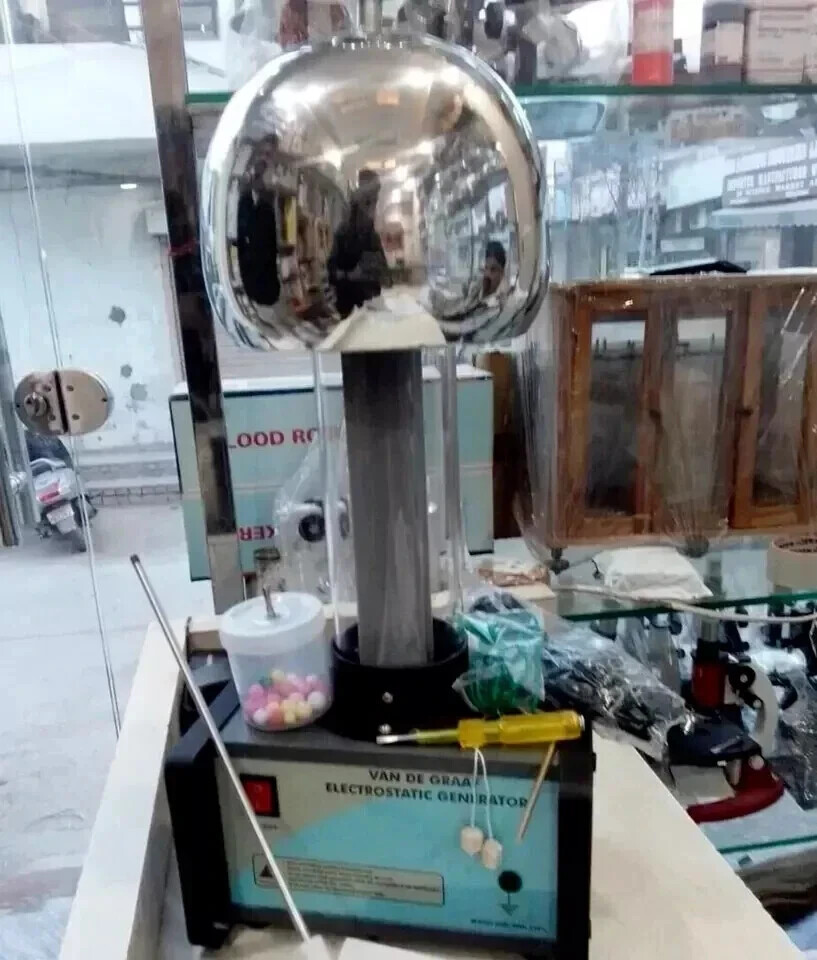 Van De Graaff Generator Motorised In Heavy Motor With All Practical Accessories