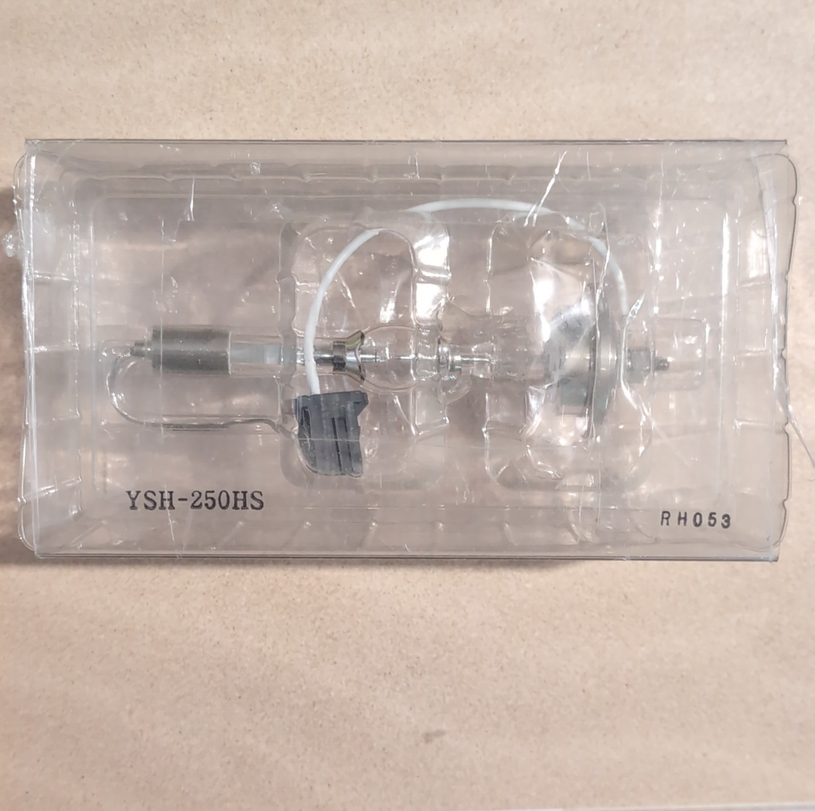Super High Pressure Hg Lamp Ushio RH053 YSH-250HS