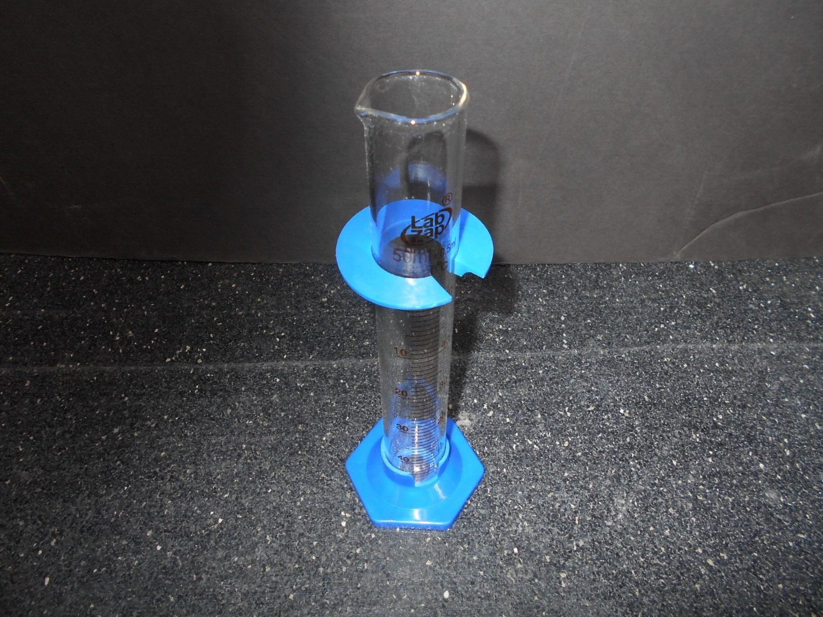 LabZap 50mL Graduated Cylinder with Stand and Safety Ring Box of 100 Pcs