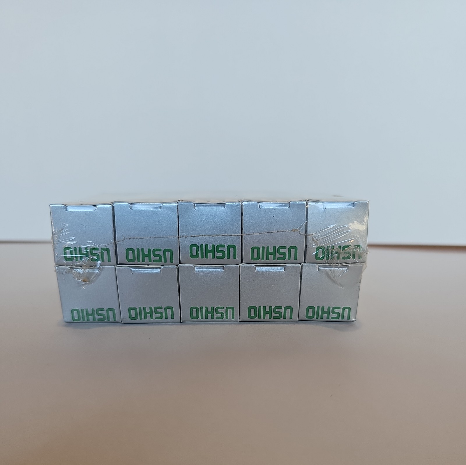 USHIO FCR – Lot of 10 – 12V 100W LAMP BULB Lot Of 10 Lamps