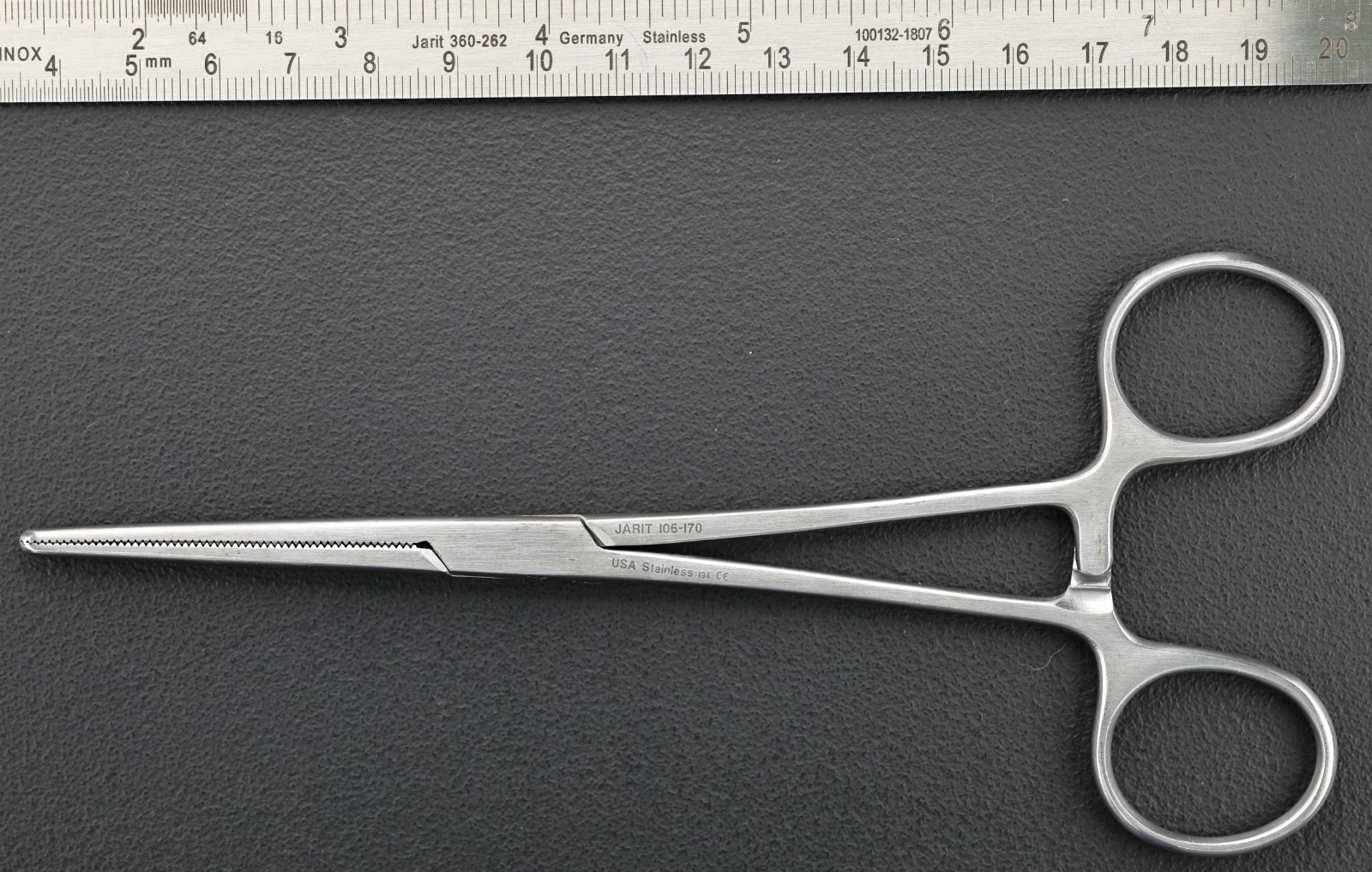 Jarit 106-170 Rochester-Pean Forceps, Serrated, 3.2mm Wide Jaw, STR, 7-5/8″