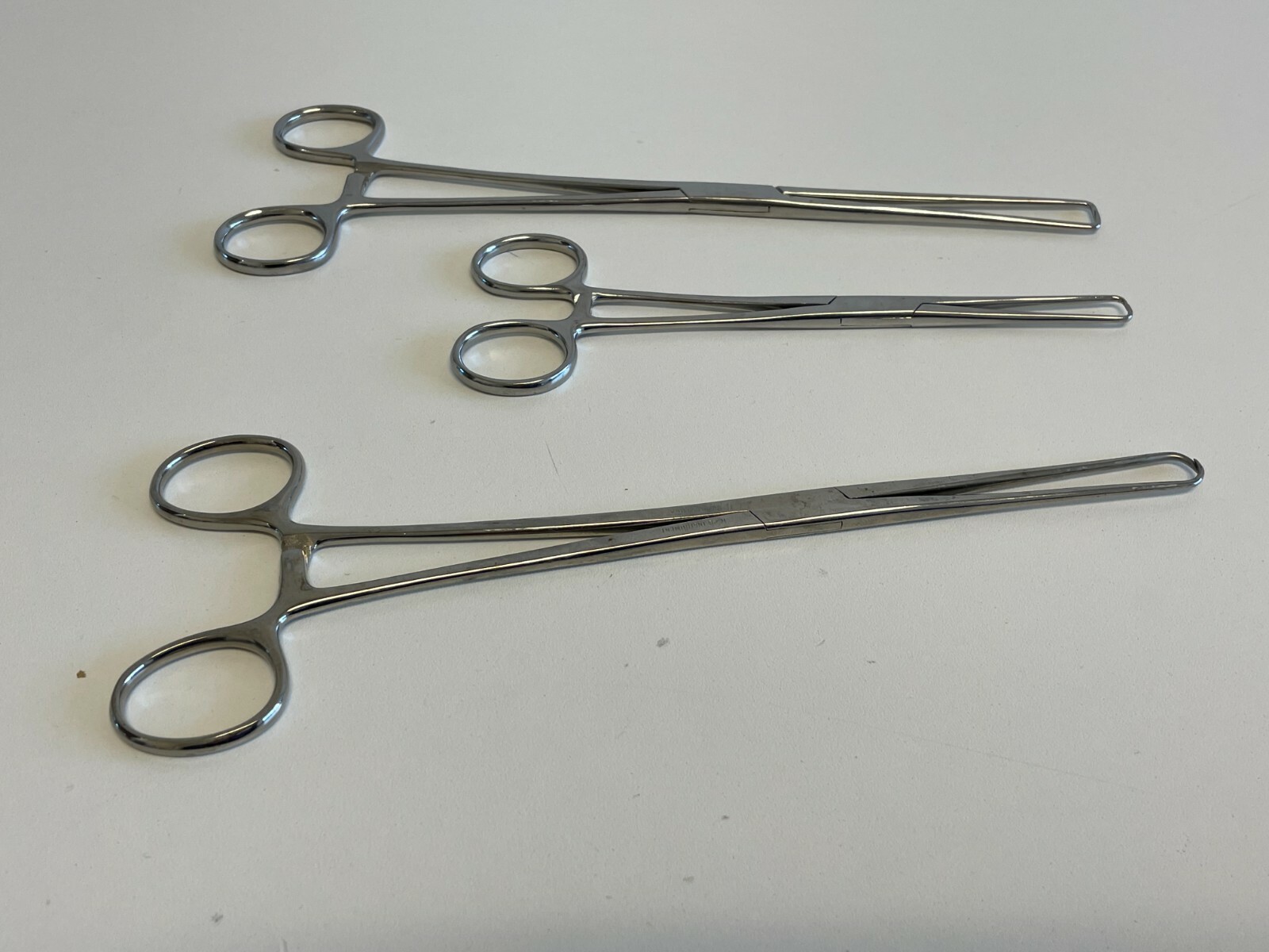 AA7: Lot of 13 Surgical Unbranded Instruments – See pics