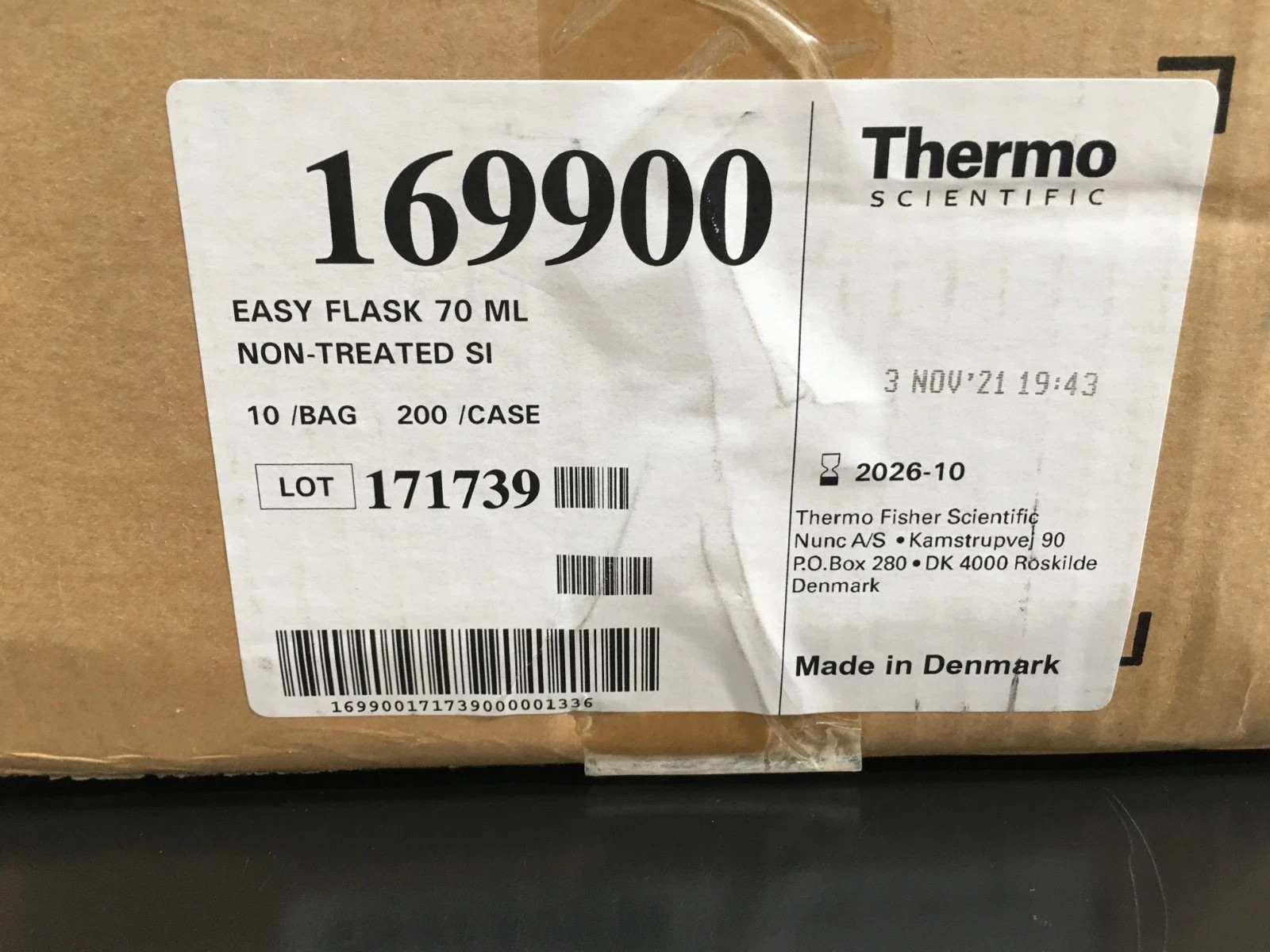 Thermo Scientific REF 169900 Nunc Non-treated Flasks 25cm² For cell Culture Case