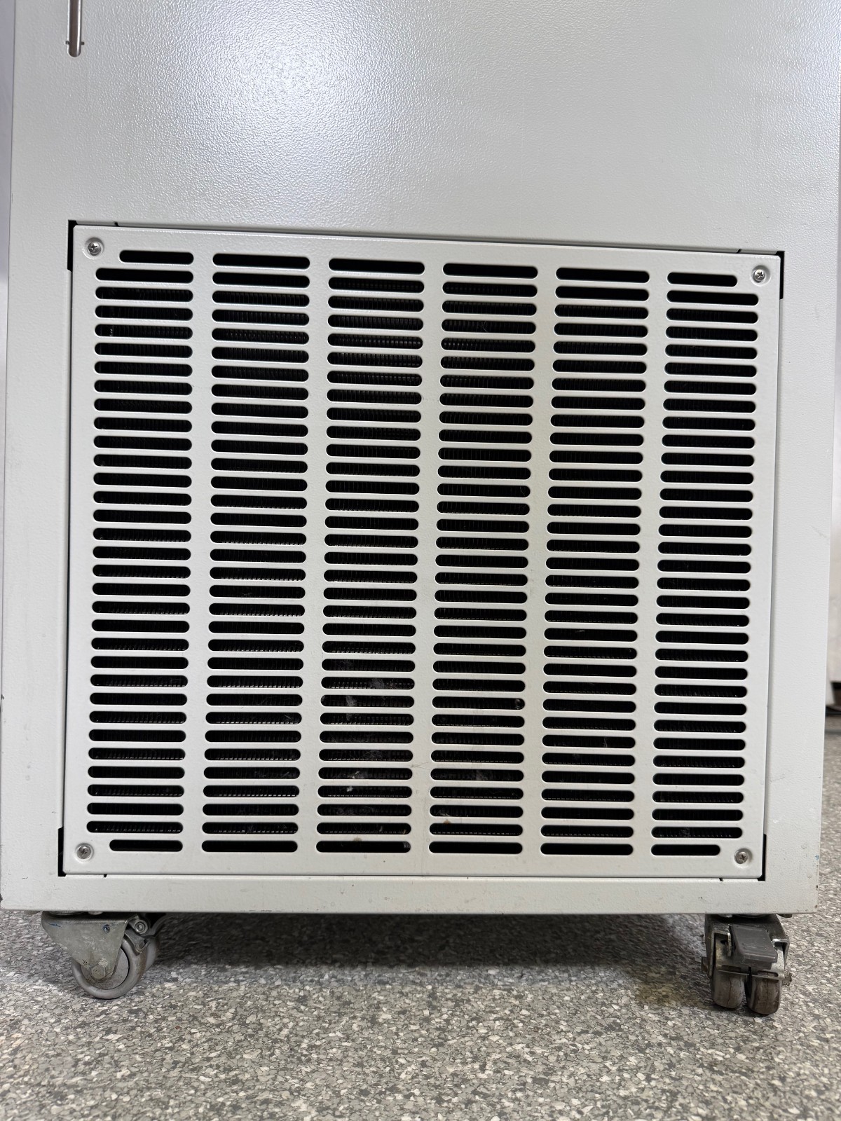 Lauda WKL 3200 Circulation Chiller -10C to 40, 3.5Kw @20°C and 1.4KW @-10°C