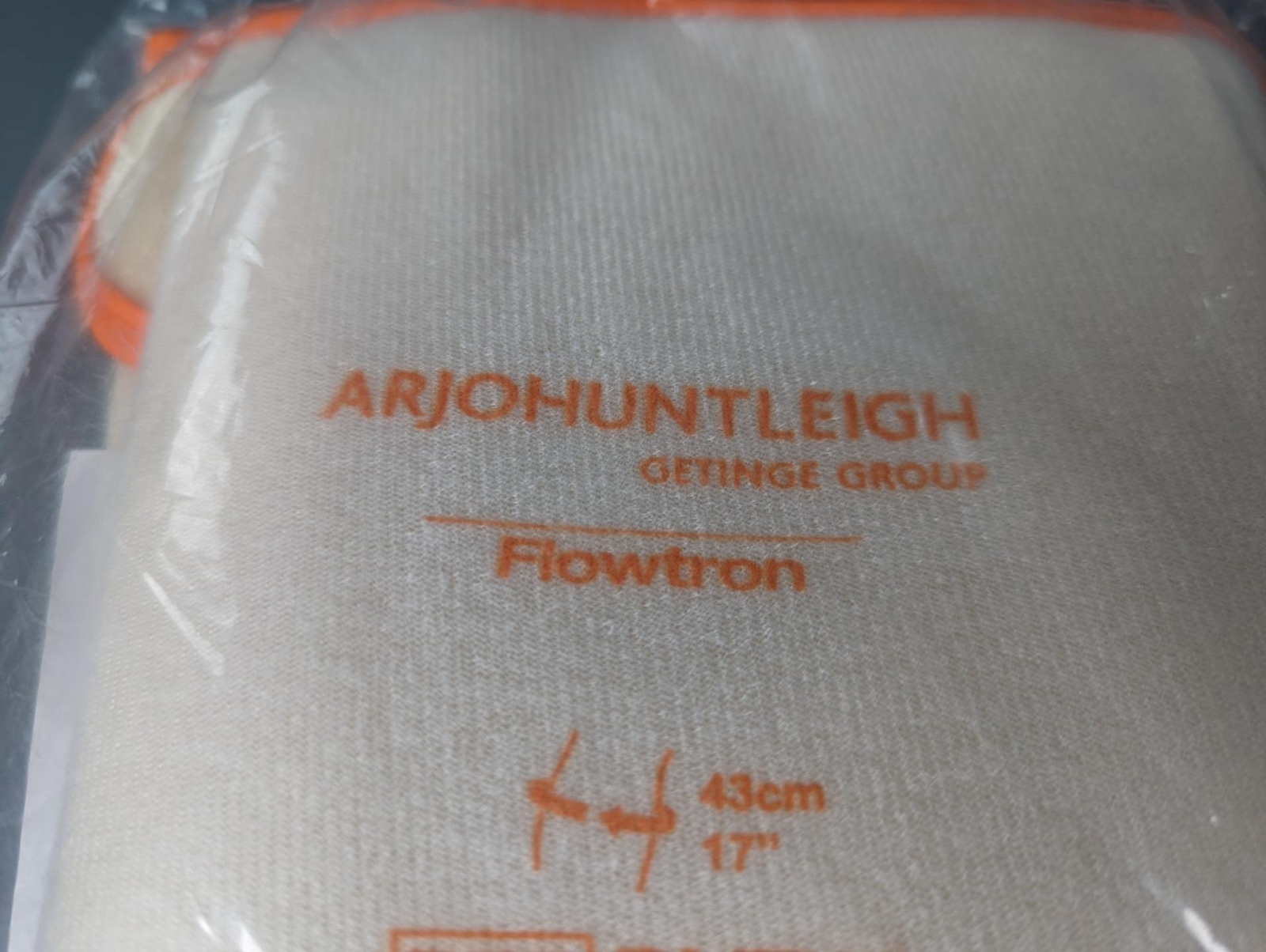 Huntleigh Flowtron Universal AC600 DVT Pump with Warranty & Large Calf Garments