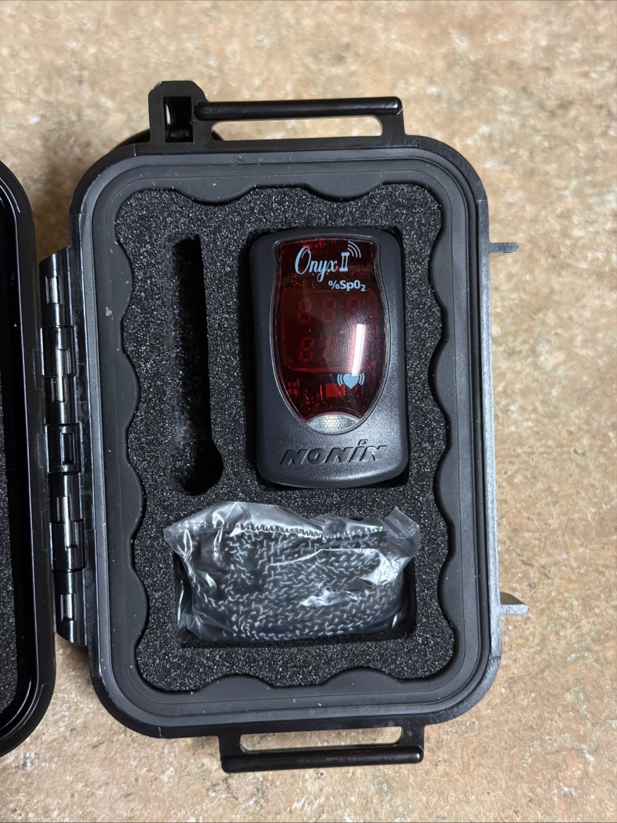 Nonin Onyx II SpO2 PureSAT Model 9550 Fingertip Pulse Oximeter + Nonin Case