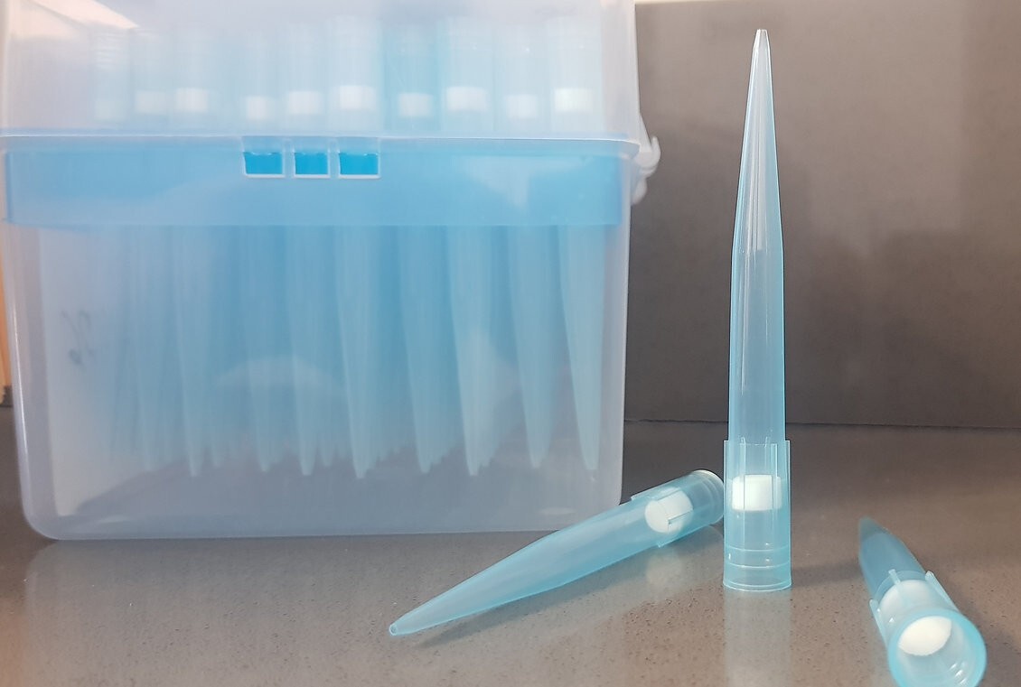 Pipette tips filtered 1250ul (Sterile, 50 racks, 4800 tips)
