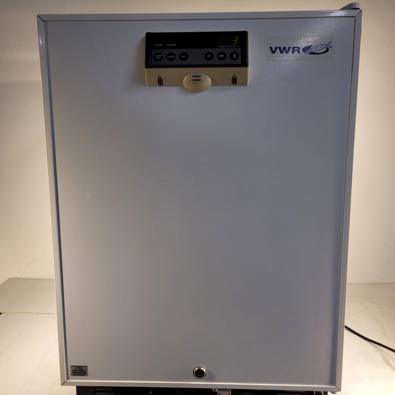 VWR SR-L6110W Undercounter Laboratory Refrigerator 24″X25″X35″ Tested Works