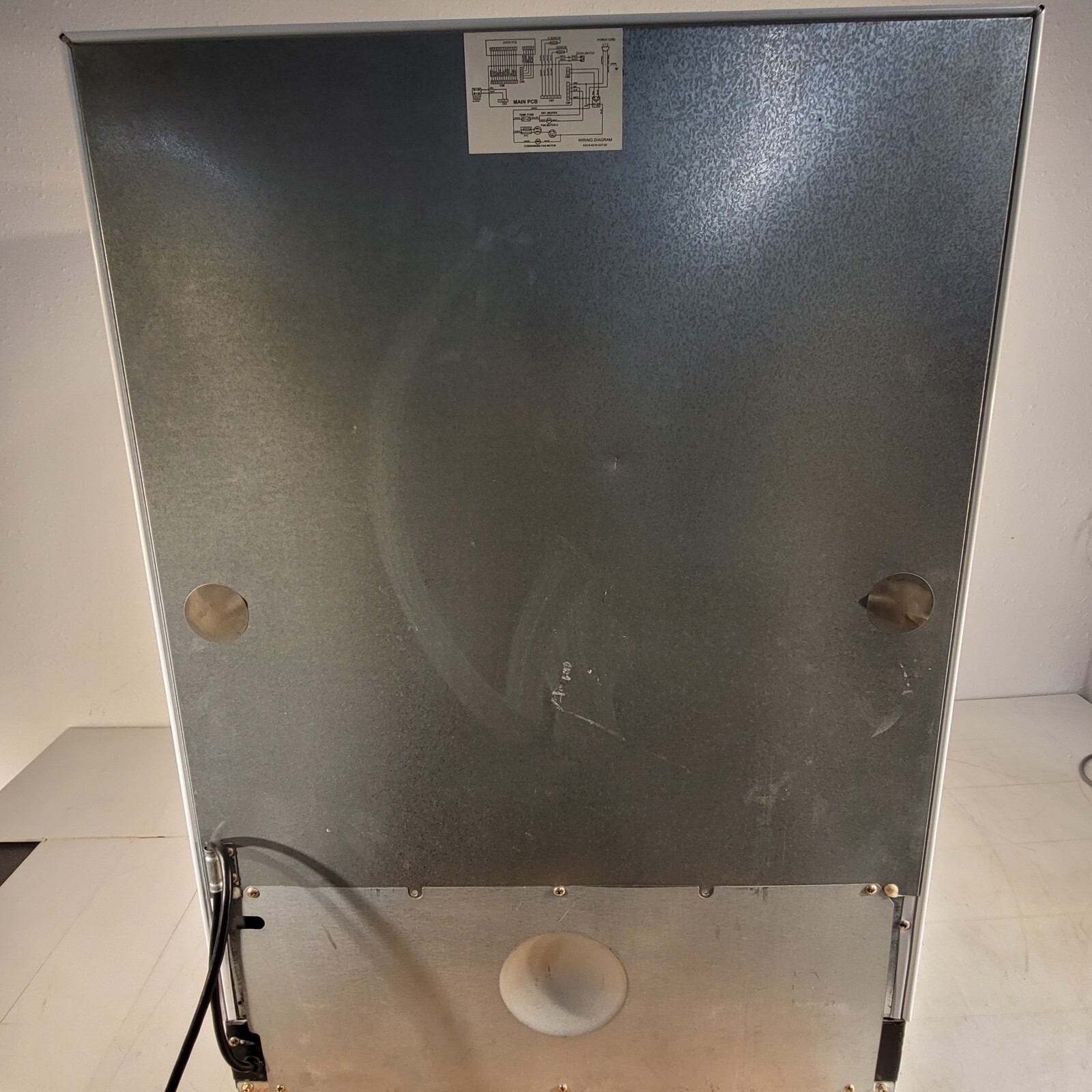 VWR SR-L6110W Undercounter Laboratory Refrigerator 24″X25″X35″ Tested Works