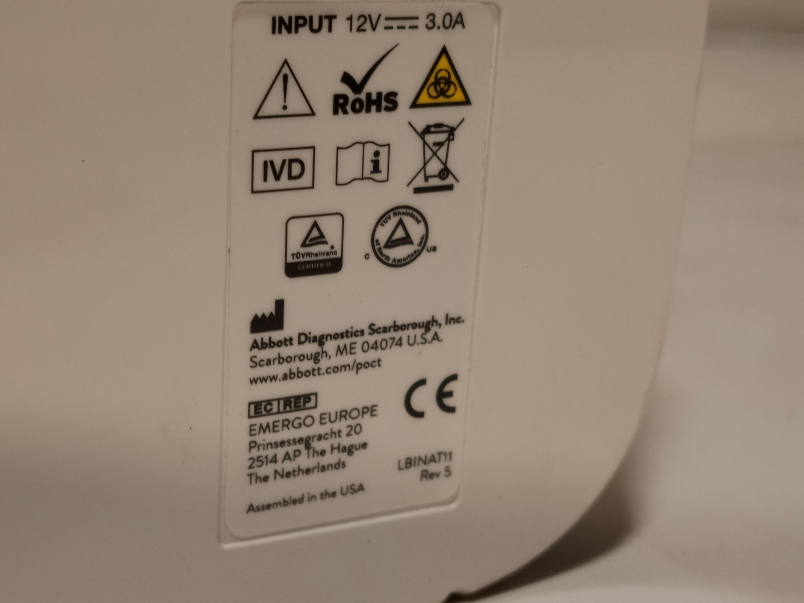 Abbott Diagnostics ID Now EQ002002A Fast Point-Of-Care Molecular Testing Device