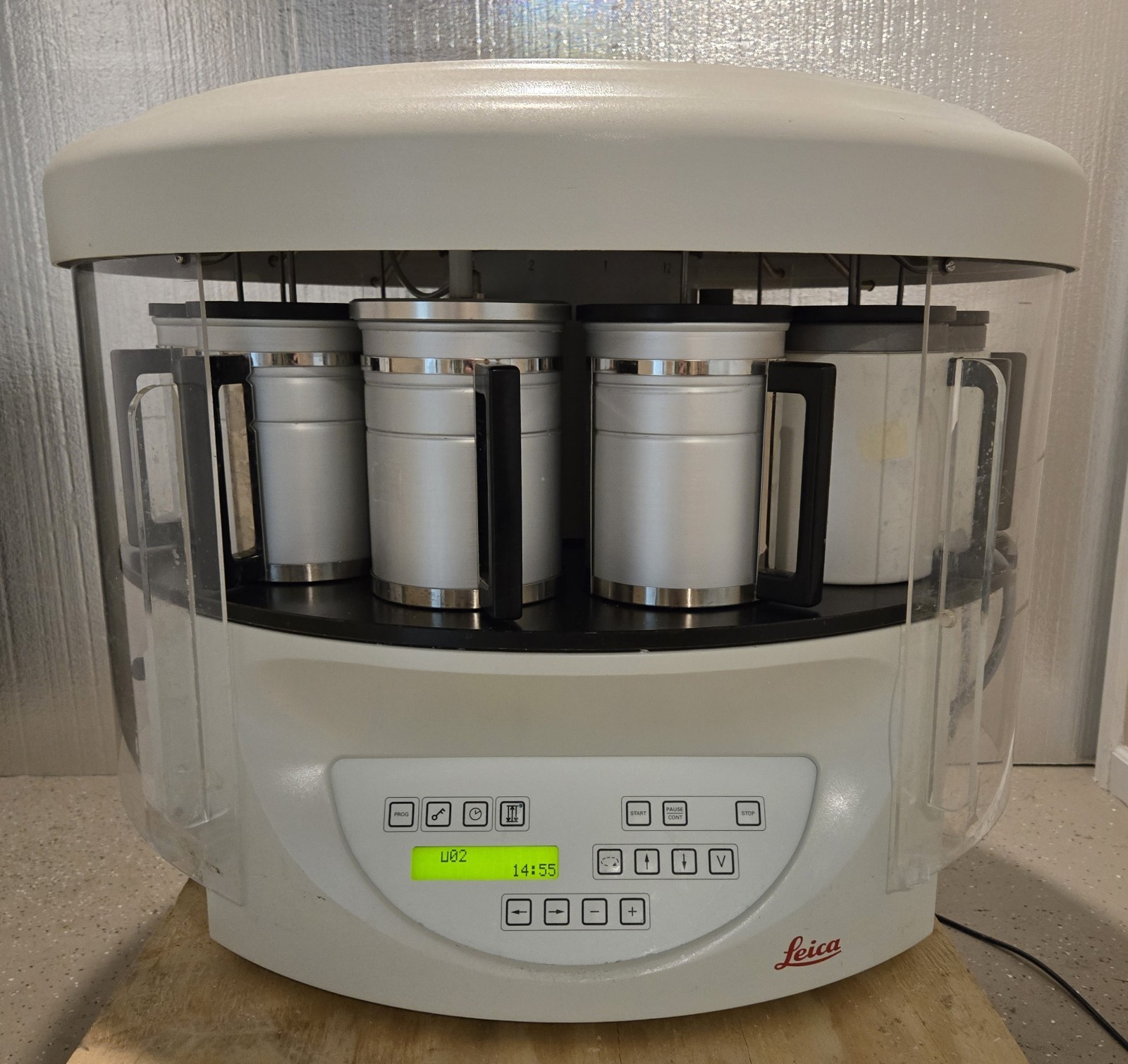 Leica Biosystems TP1020 Automatic Tissue Processor with Vacuum & Fume Control