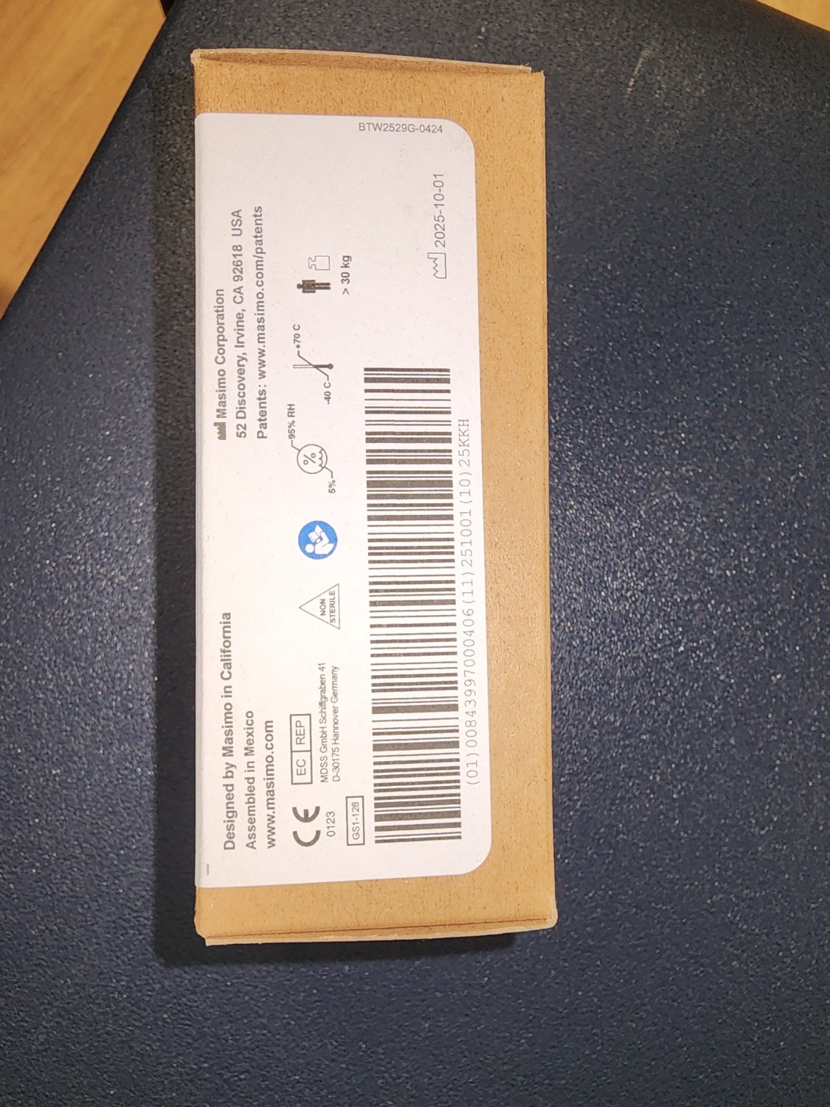 Masimo 1863 LNCS DCI Adult SpO2 Finger Clip Sensor. New in Original Box
