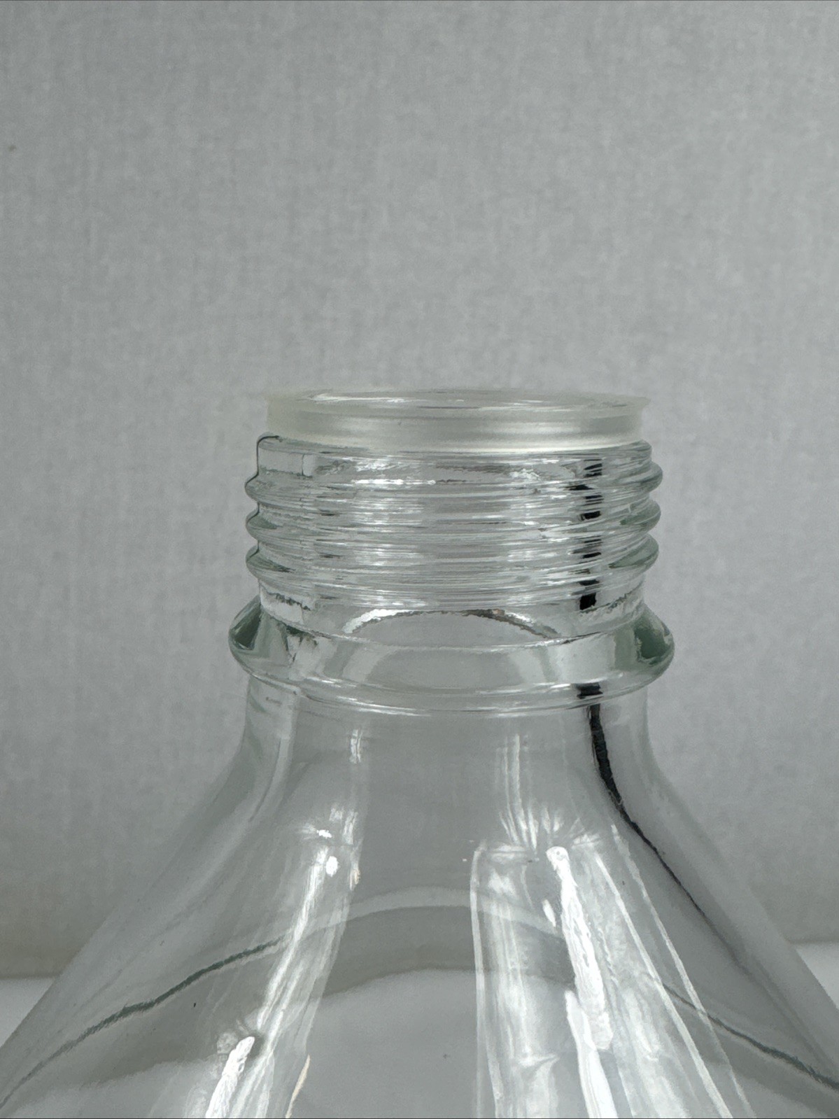 VWR NO. 89000-242 2000mL GL45 Round Media Storage Bottle Flask Culture