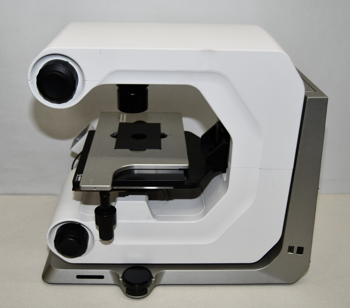 ^ Echo Revolve RVL-100-M Brightfield Hybrid Microscope #X6401