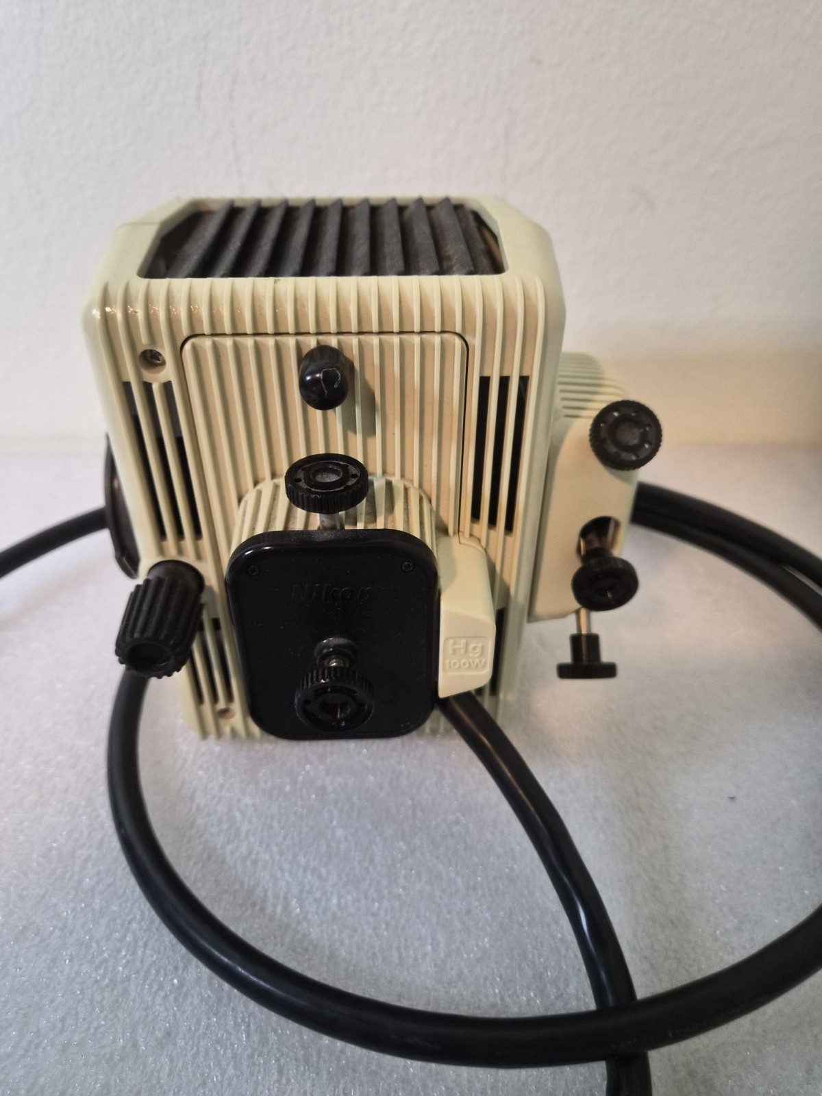 Nikon C-SHG1 LH-M100CB-1 100W Mercury Lamp Power Supply Fluorescence Microscope