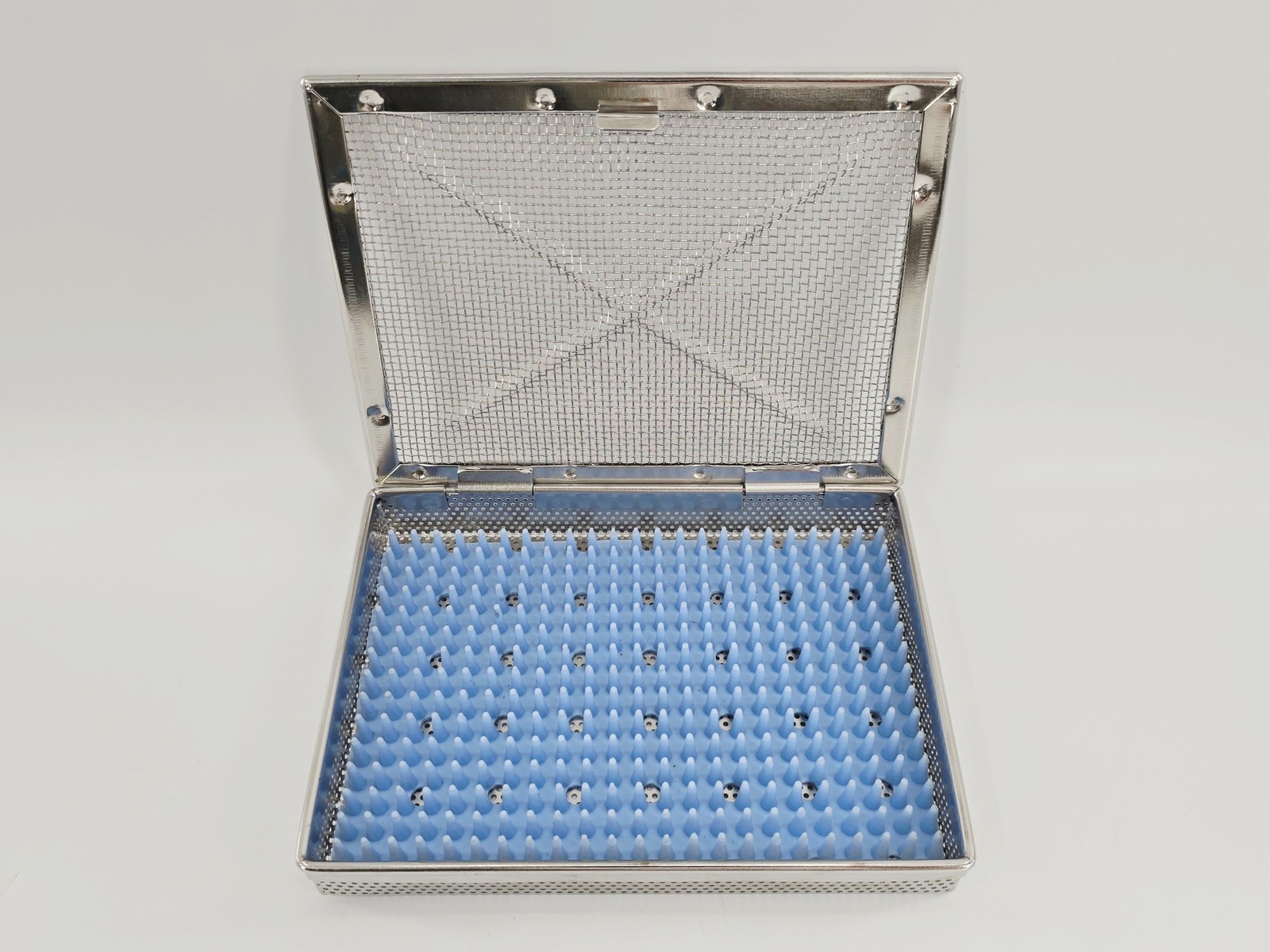 Instrument Sterilization Case w/ Lid 7-1/4″ x 5-1/2″ x 1-1/4″