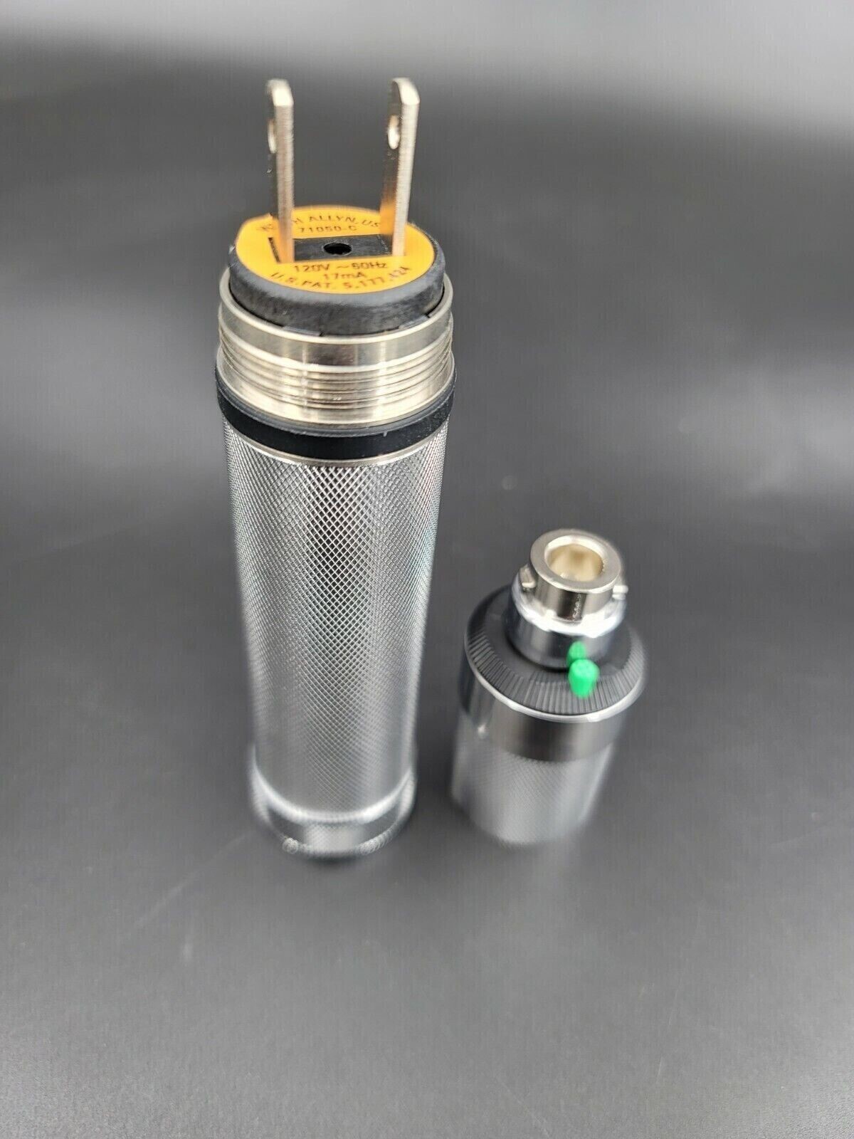 Welch Allyn Pneumatic Otoscope Set w/ Rechargeable Plug-In Handle – collectible