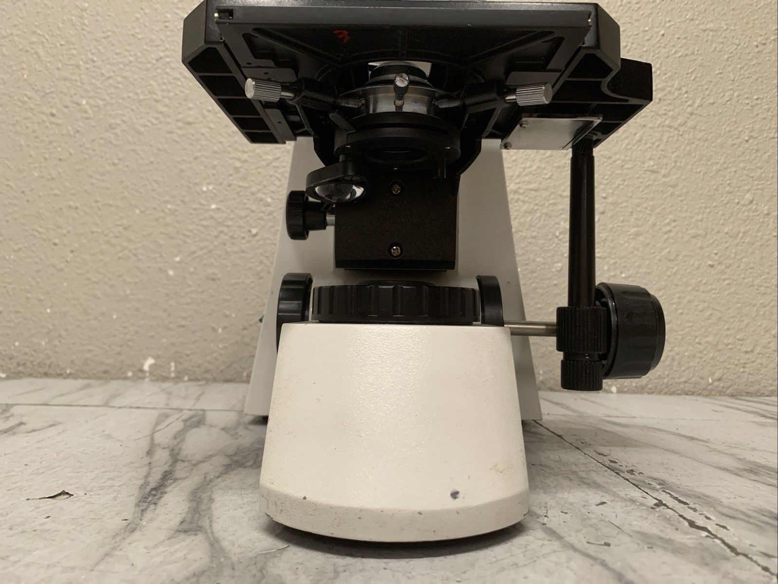 V203195 Microscope 110V 60Hz