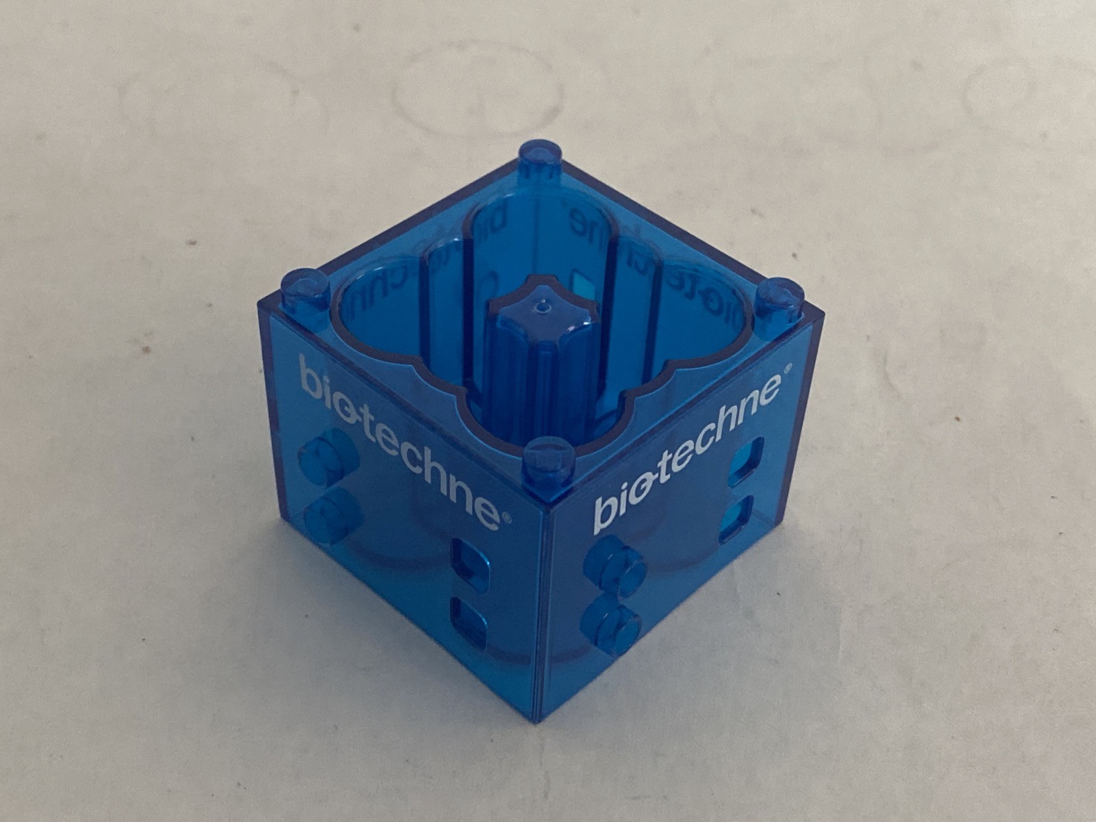 BIOTECHNE 4-Place Plastic Tube Holder Blue 14mm ID Holes 1-7/8” L x 1-7/8” W