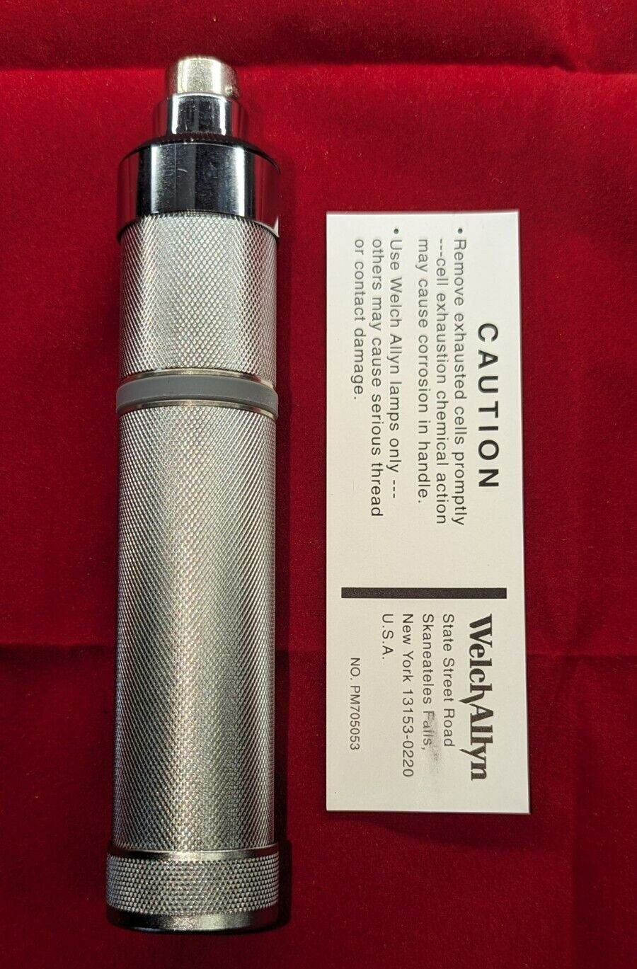 Welch Allyn 71020-B 3.5V Battery Handle – NEW IN BOX – Takes “C” batteries