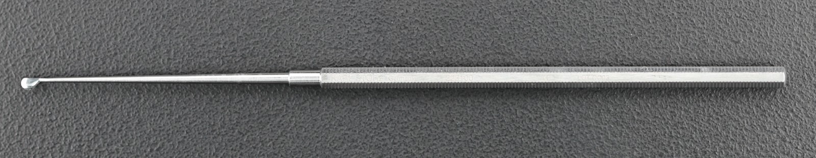 Storz 223100 Round Knife, 2.5mm x 3.5mm Blade, Straight, 6.25″