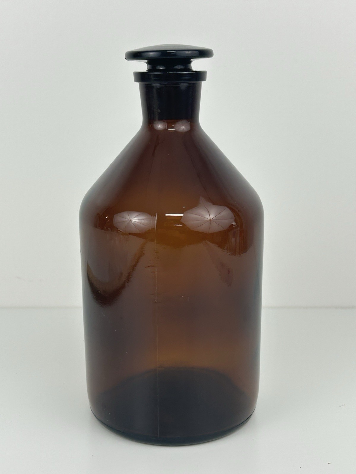 Vintage Wheaton Amber Glass Reagent Bottle With Glass Stopper Made In USA