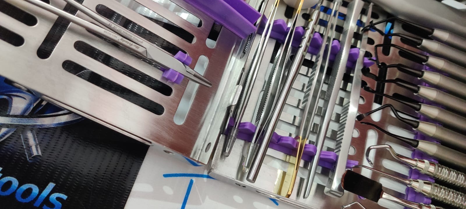 Hu-Friedy Buser Implant and Membrane Surgery Kit of 23 pieces with Cassette