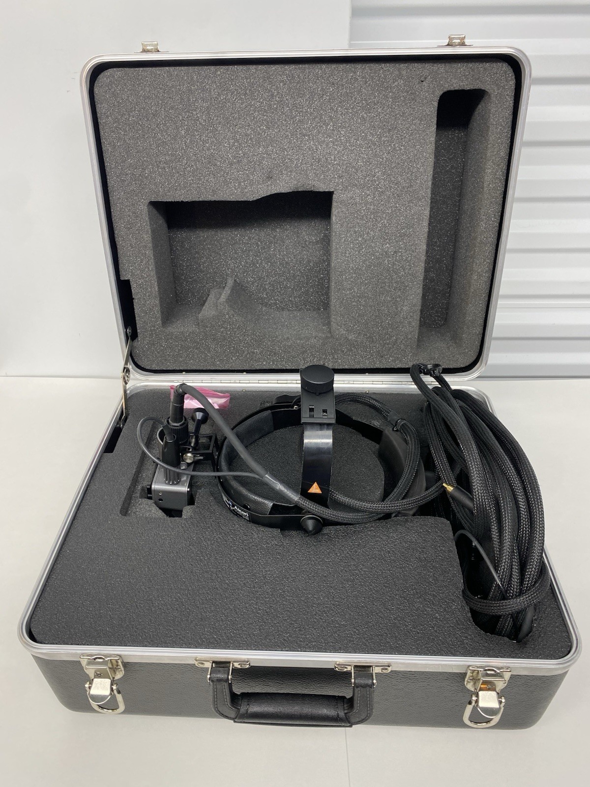 ALCON 8065751050 PUREPOINT LIO LASER INDIRECT OPHTHALMOSCOPE WITH CASE