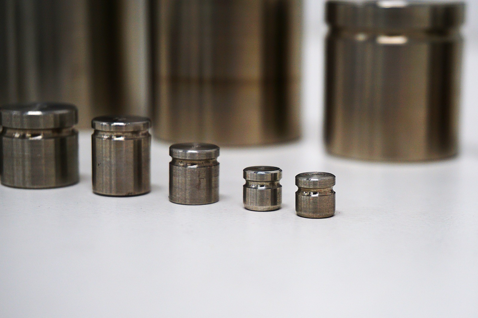 Troemner Calibration Weight Set 2kg to 2g Laboratory Precision Mass Set w/ Case
